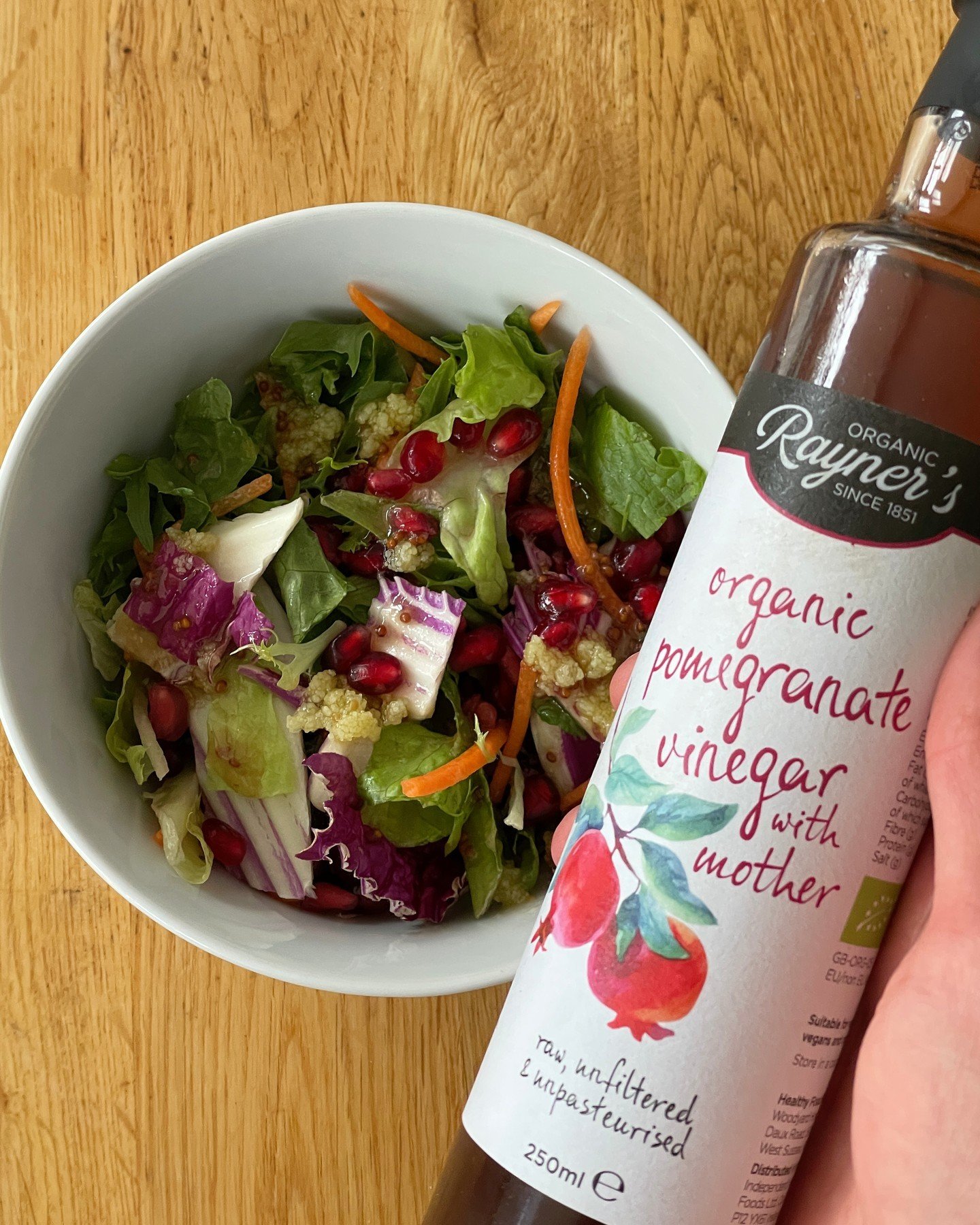 Seeking something different for your salads? Try this Pomegranate Vinaigrette 🥗

Easy to throw together, and stores in the fridge for up to 10 days in a jar - all you need to do is mix together the following, and it's ready!

1/2 cup Extra Virgin Ol