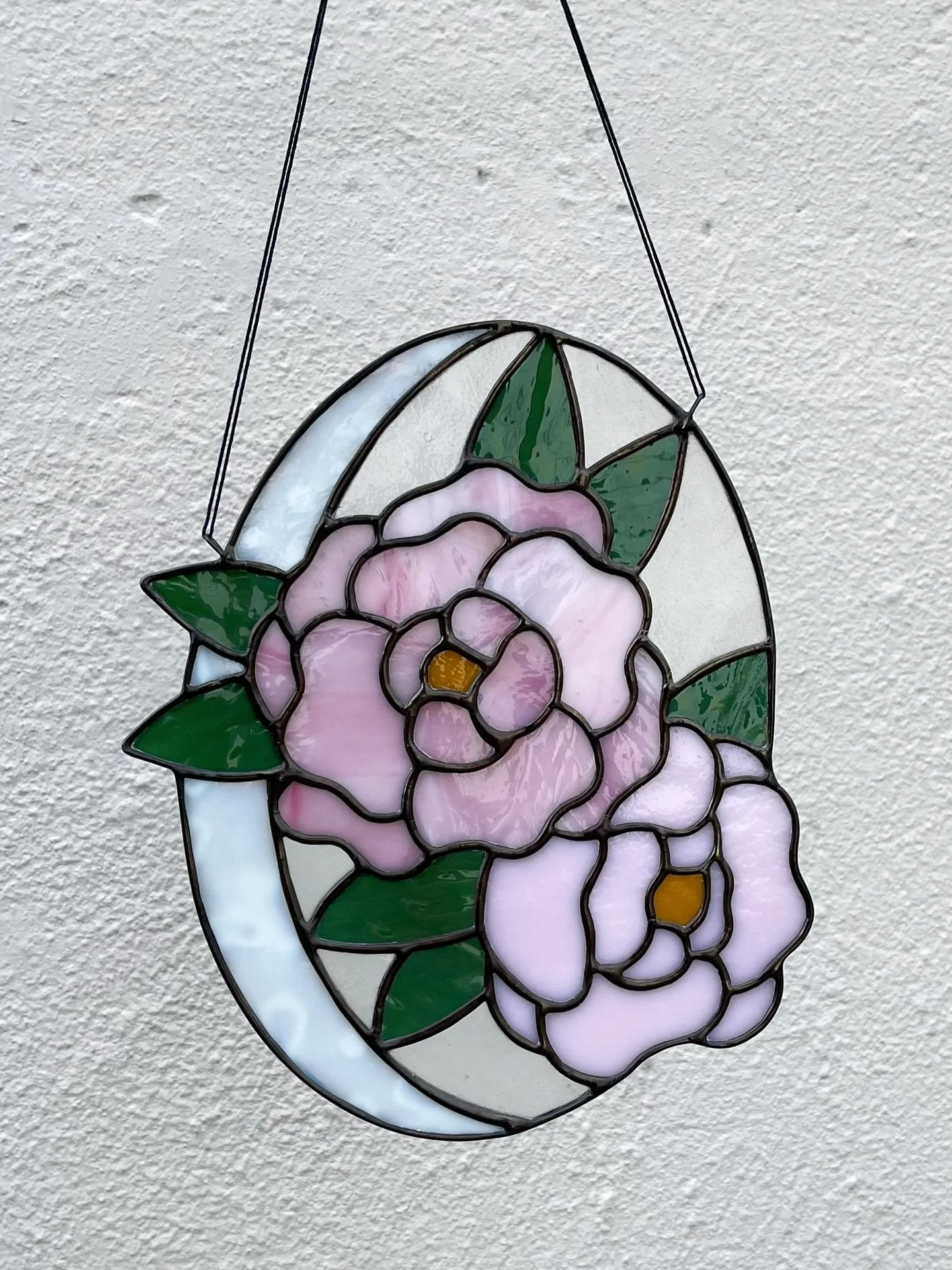 I hope y’all like flowers because that’s pretty much all I’ve been wanting to make this year. I think I’ve unintentionally made 2-3 flowers for every non-flower. I like pretty things and I can’t help it! 🌼 
For my Atlan