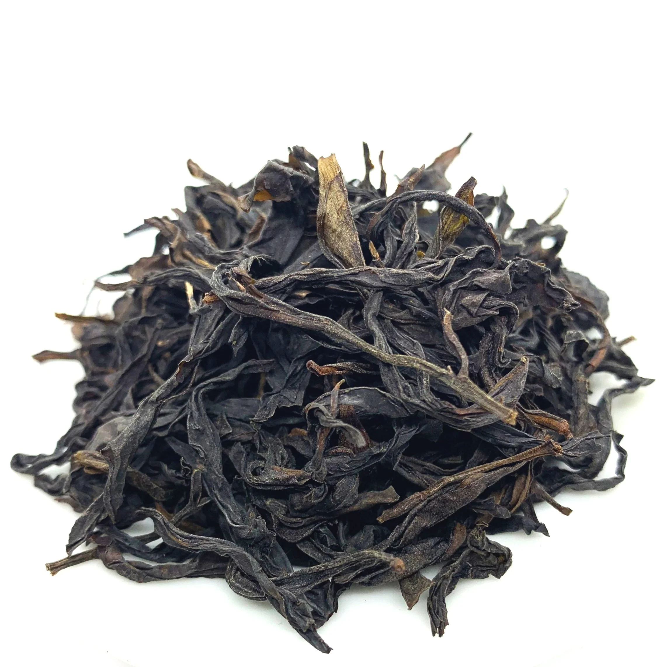 Ya Shi Xiang literally means “duck-shit aroma” is one of the most highly sought after Dan Cong oolongs on the market. It is high in aroma and has a distinctly buttery mouth-feeling.