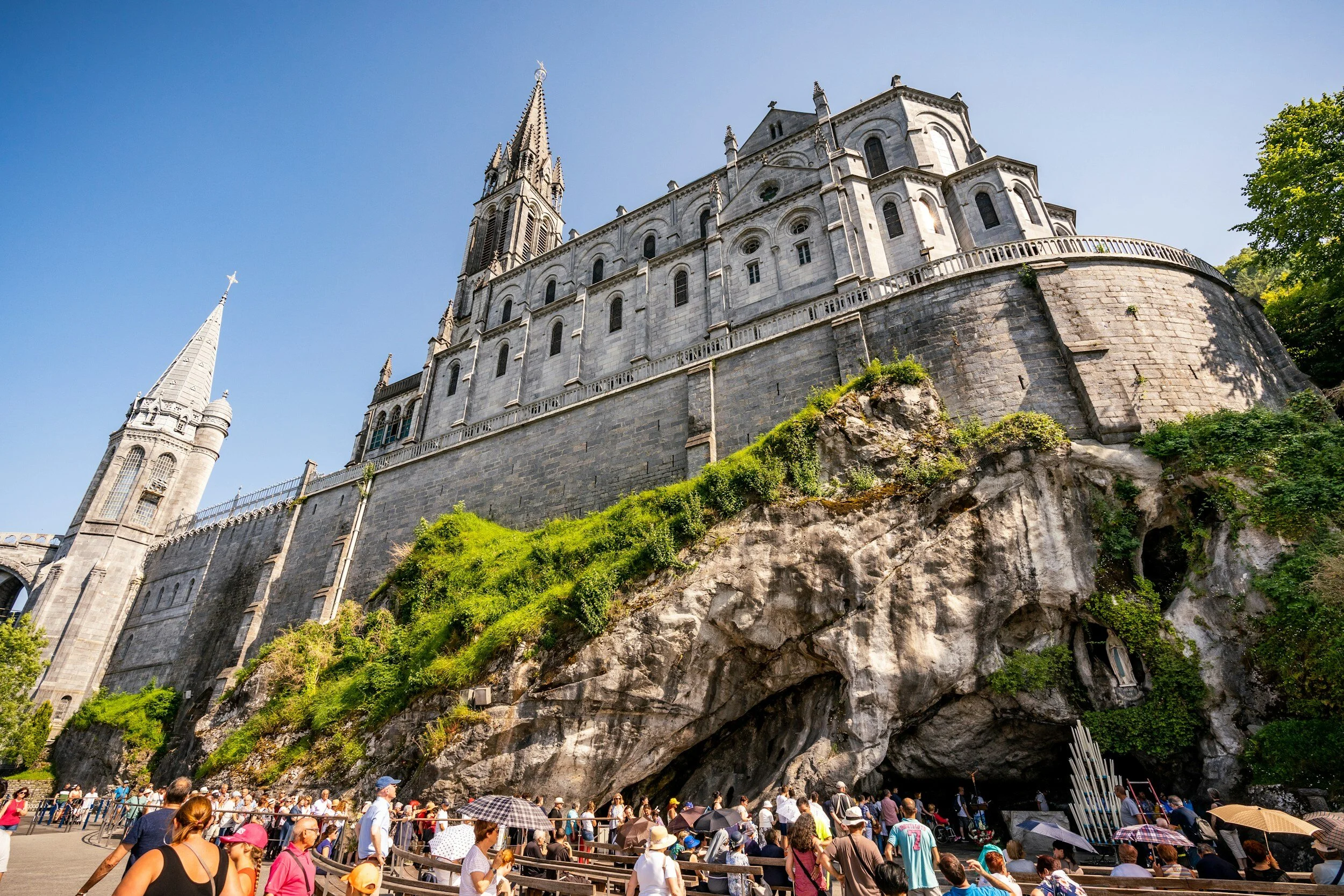 Exploring Marian Apparitions: A Catholic Perspective