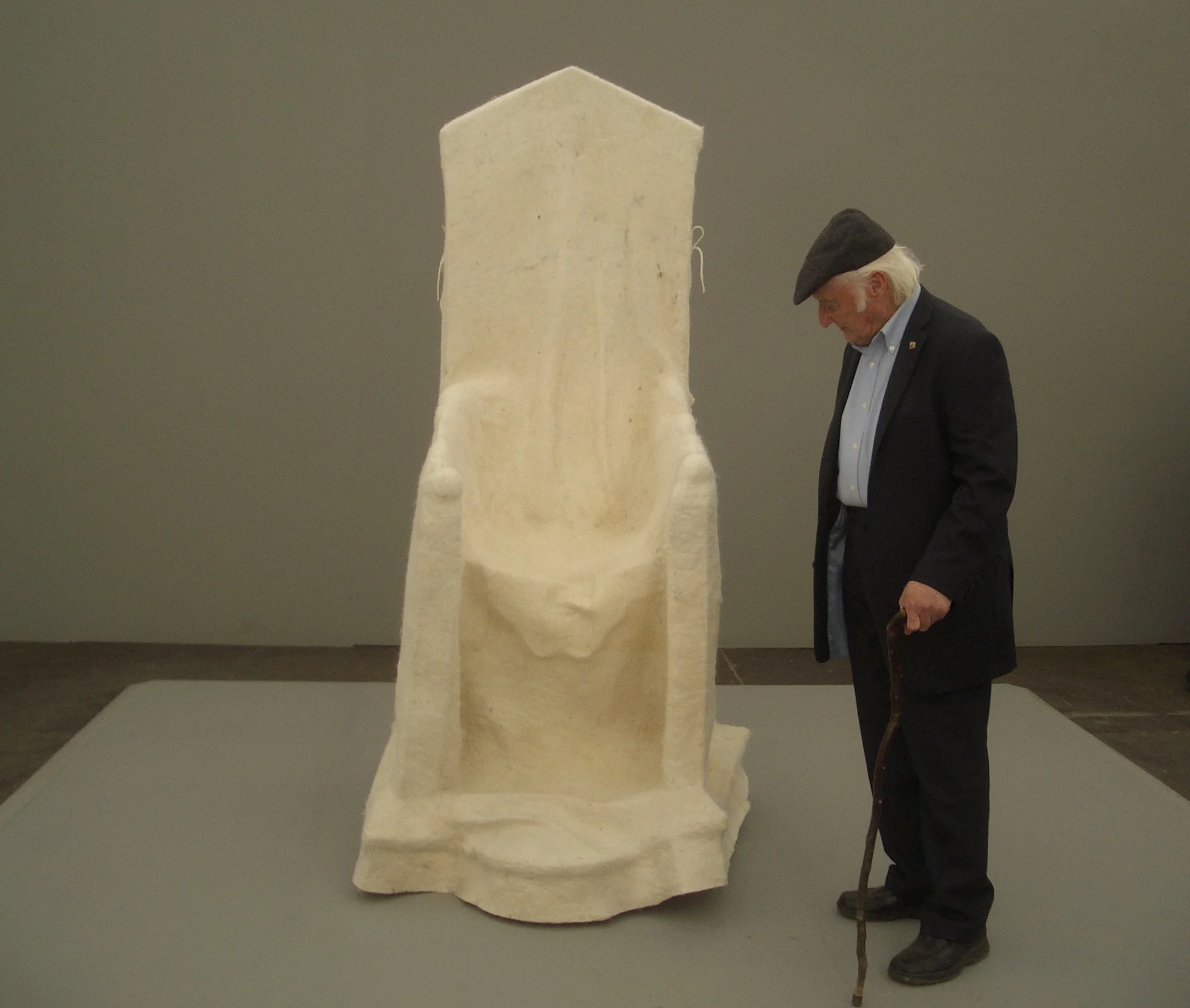 Gerald ar gadair.jpeg