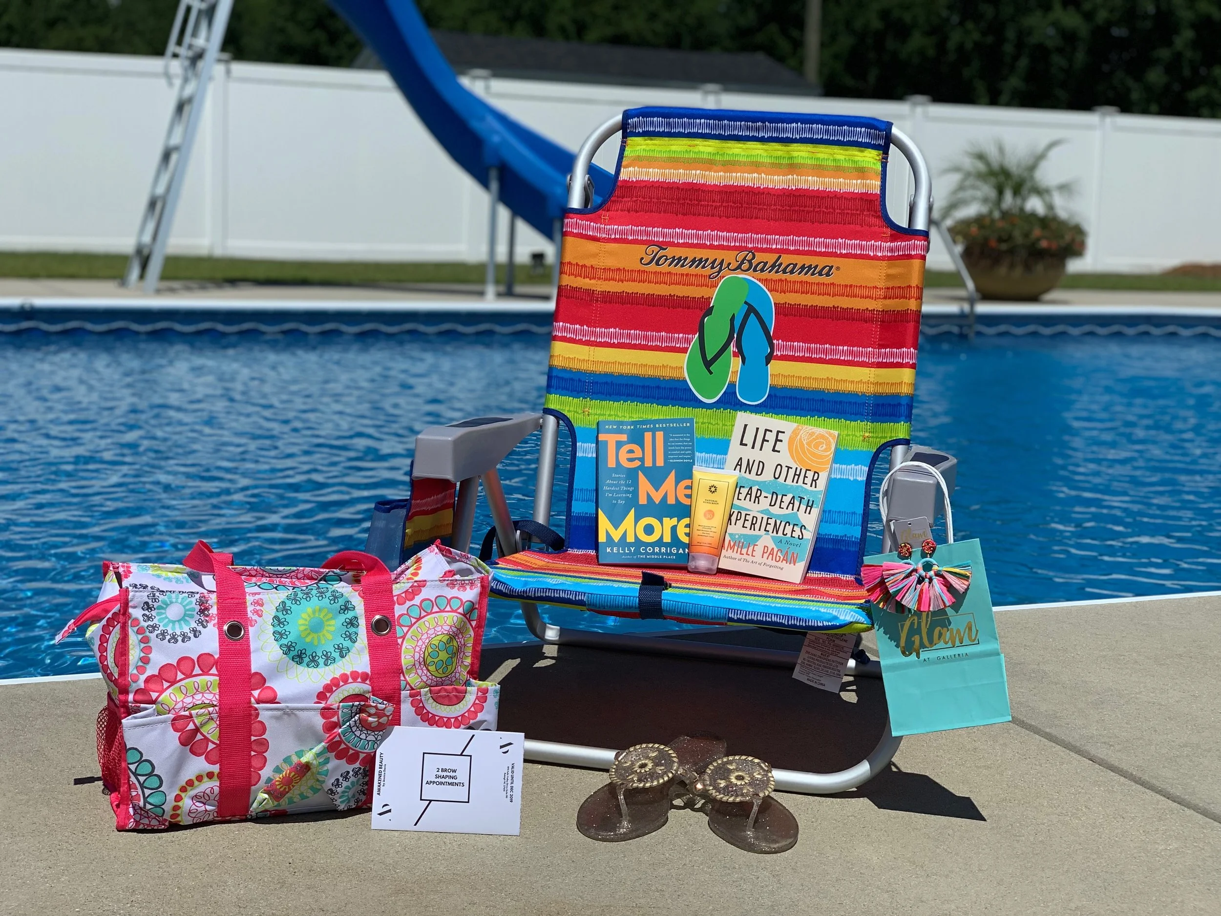 What's In My Pool/Beach Bag?