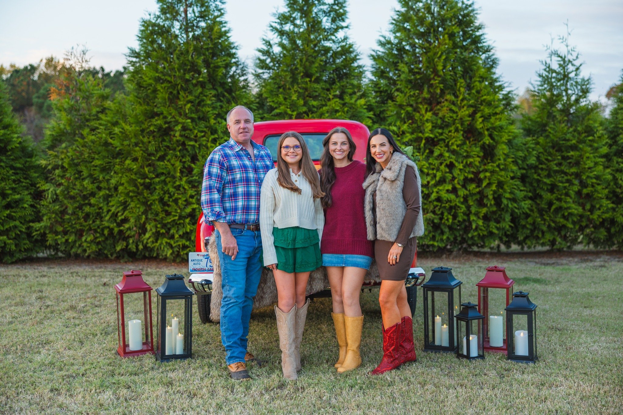 Just a little note to say THANK YOU for loving on me so big this past year.
I&rsquo;m genuinely, deeply grateful for every purchase, every share, every tag, and every time you sent someone my way in 2025.

Thank you for trusting me to be your go-to g