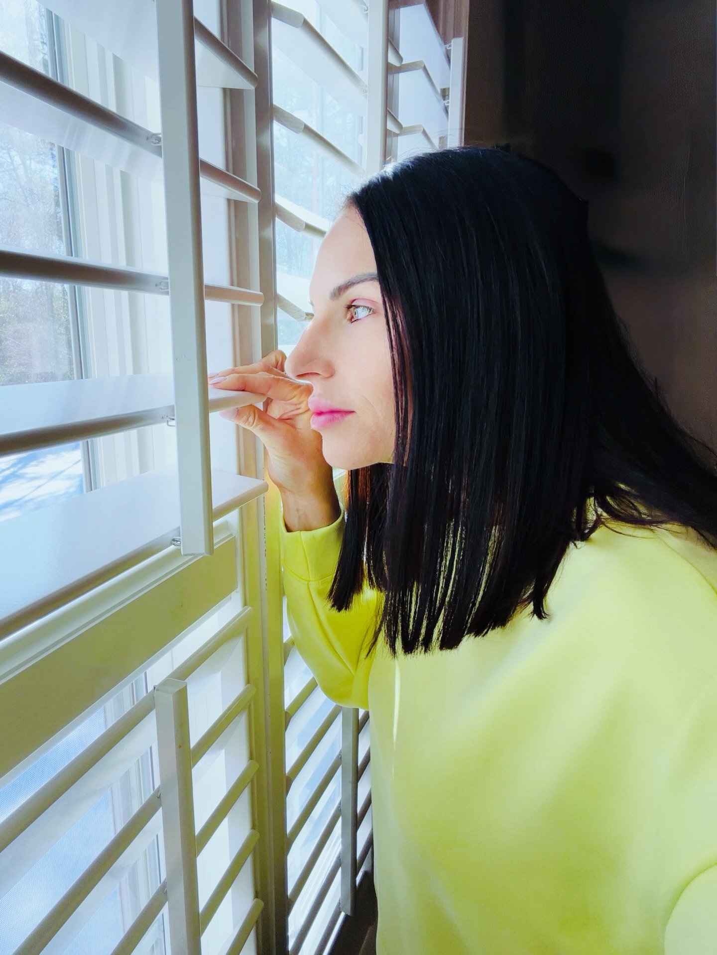 Still dreaming of spring, but the groundhog says we&rsquo;re in for 6 more weeks of winter.❄️

I&rsquo;m adding color wherever I can with these bright Walmart winter finds &mdash; cozy layers that instantly lift your mood and stay budget-friendly. A 