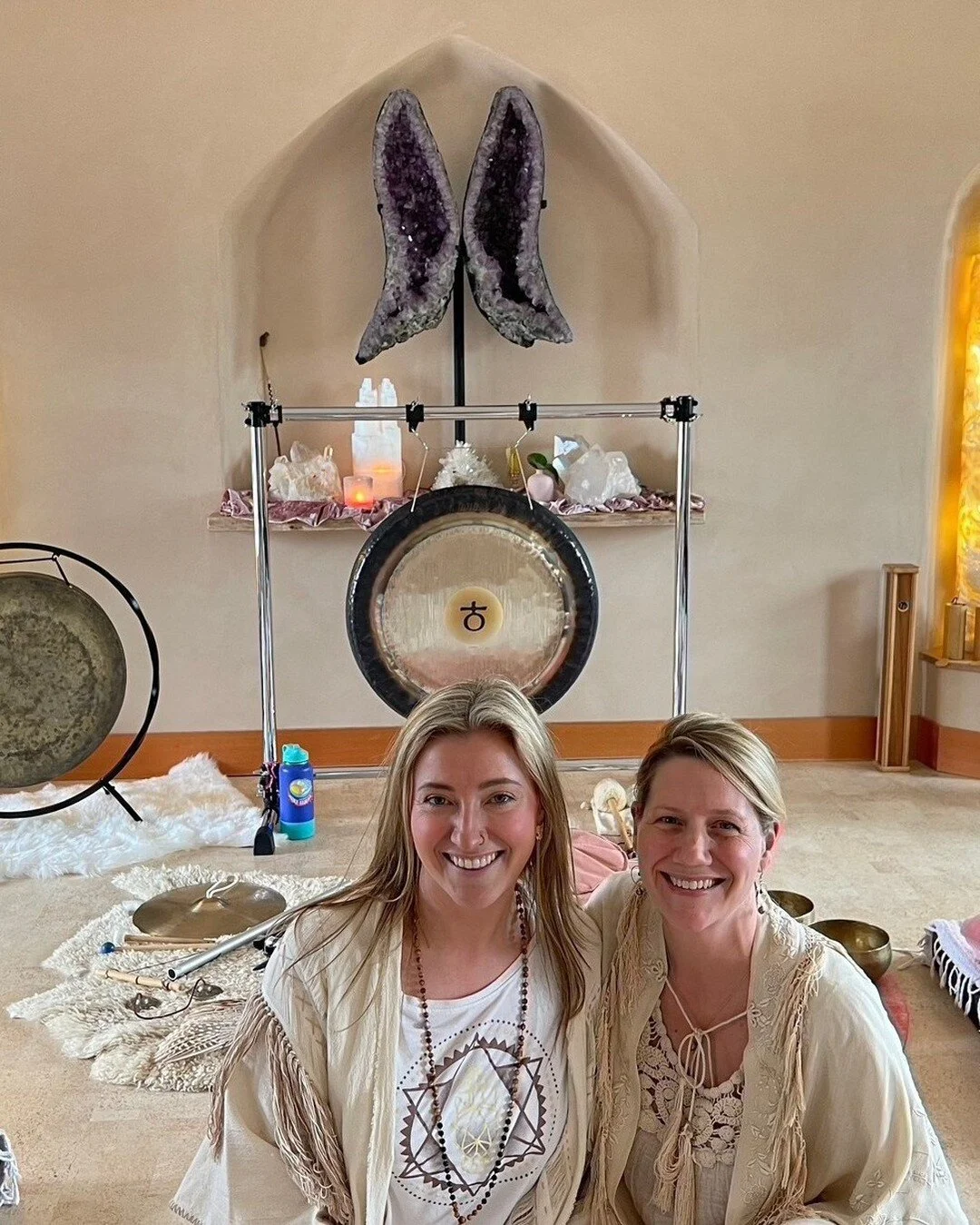 It has been an absolute JOY to share our space.

Last weekend we hosted Jess Maitri for her Yothera Method Weekend Immersion workshop &amp; this past Sunday, Amy Green - @energy.alchemy - held a private sound healing ceremony for some of her treasure