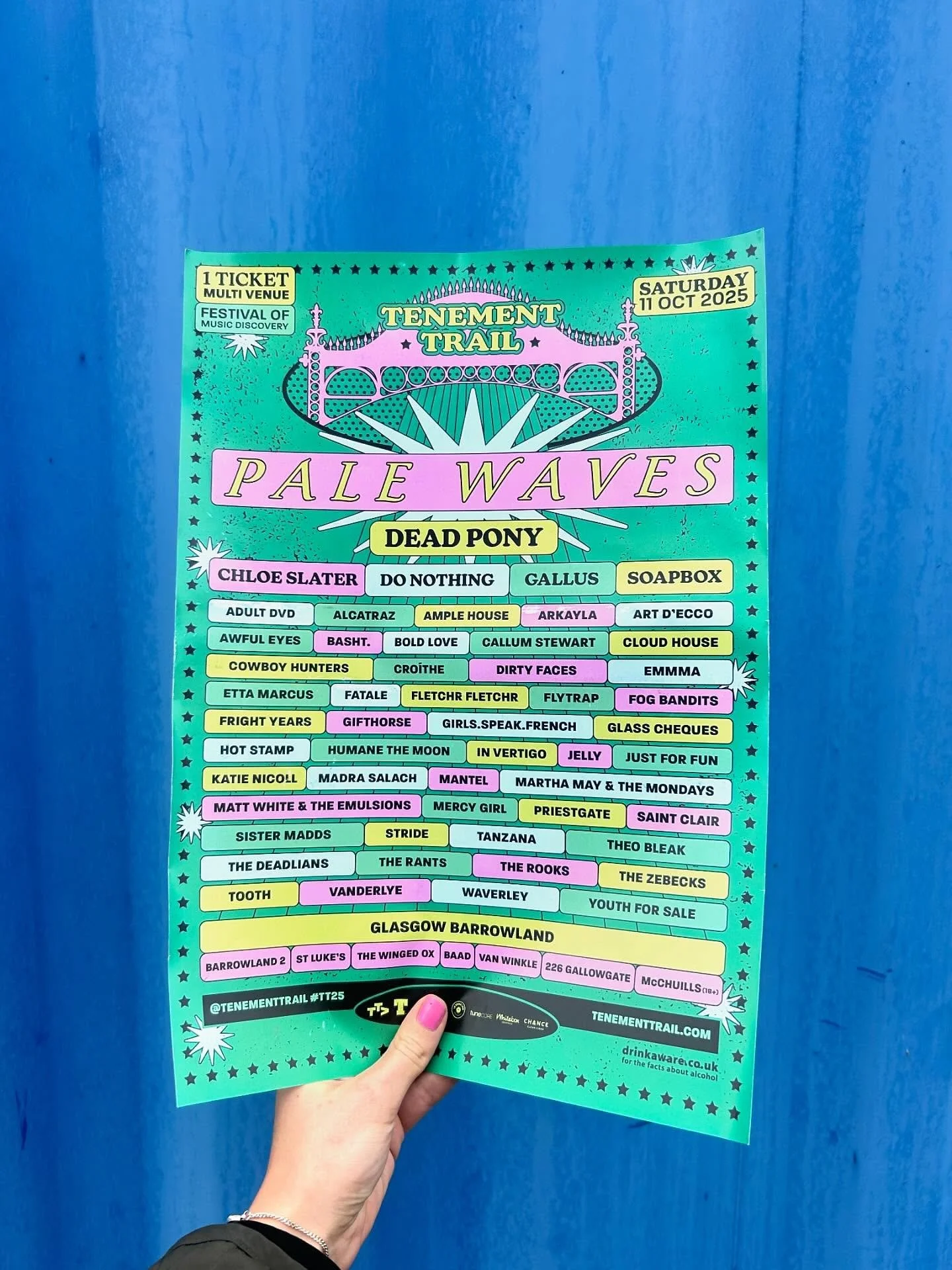 We’ve been out and about the past couple of weeks putting up posters for @tenementtrail - and it’s finally almost here! 🤭
This Saturday, Glasgow’s East End shows us an incredible day of live music. @deadponyband is headlining along