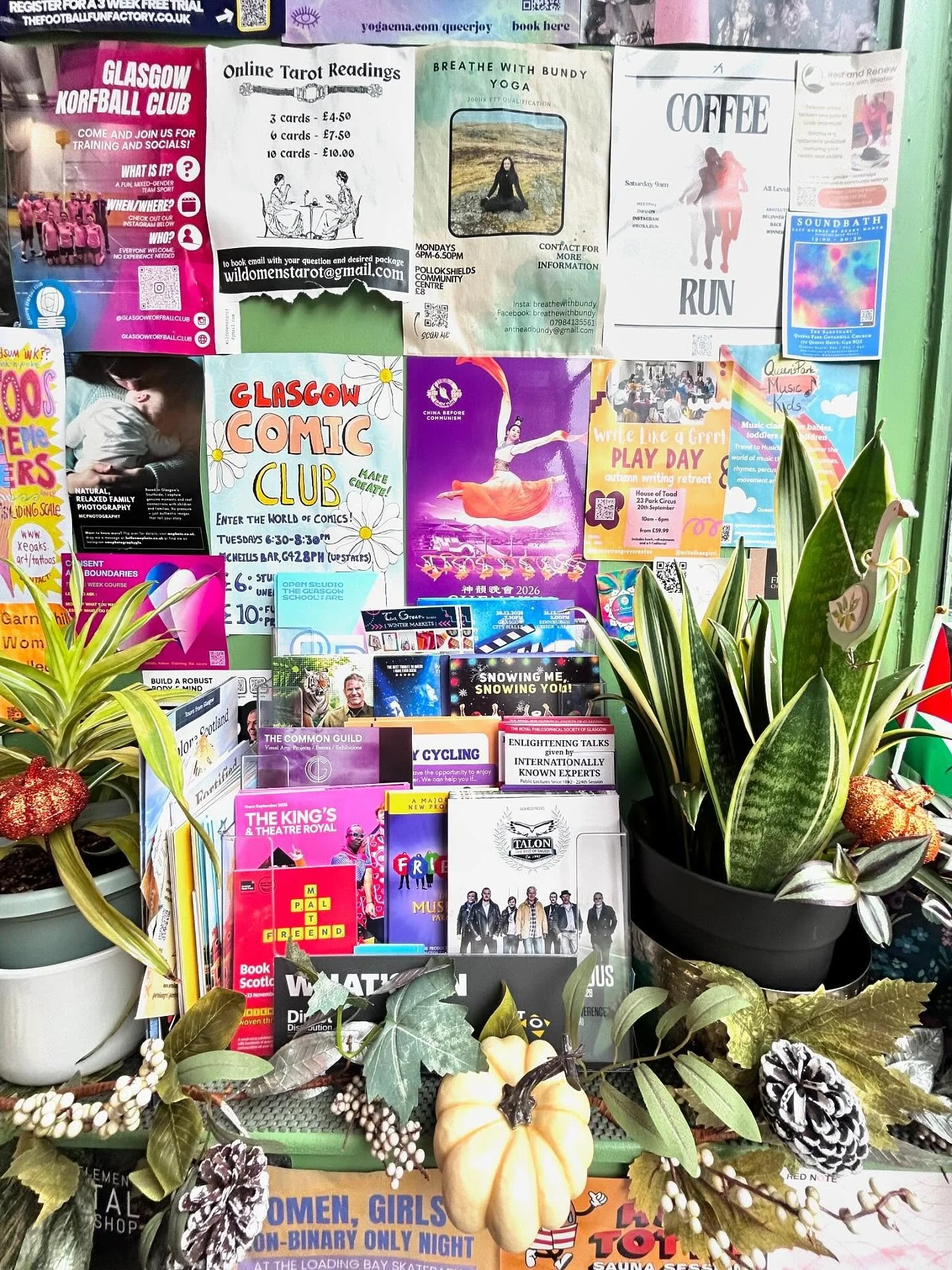 Keep an eye out for our racks while you’re grabbing a coffee or drink around Glasgow! ☕🌟
We’re always restocking with the latest leaflets and guides to what’s on in the city. 
#GlasgowEats #LocalLife #glasgowfood #glasgowcoffee #