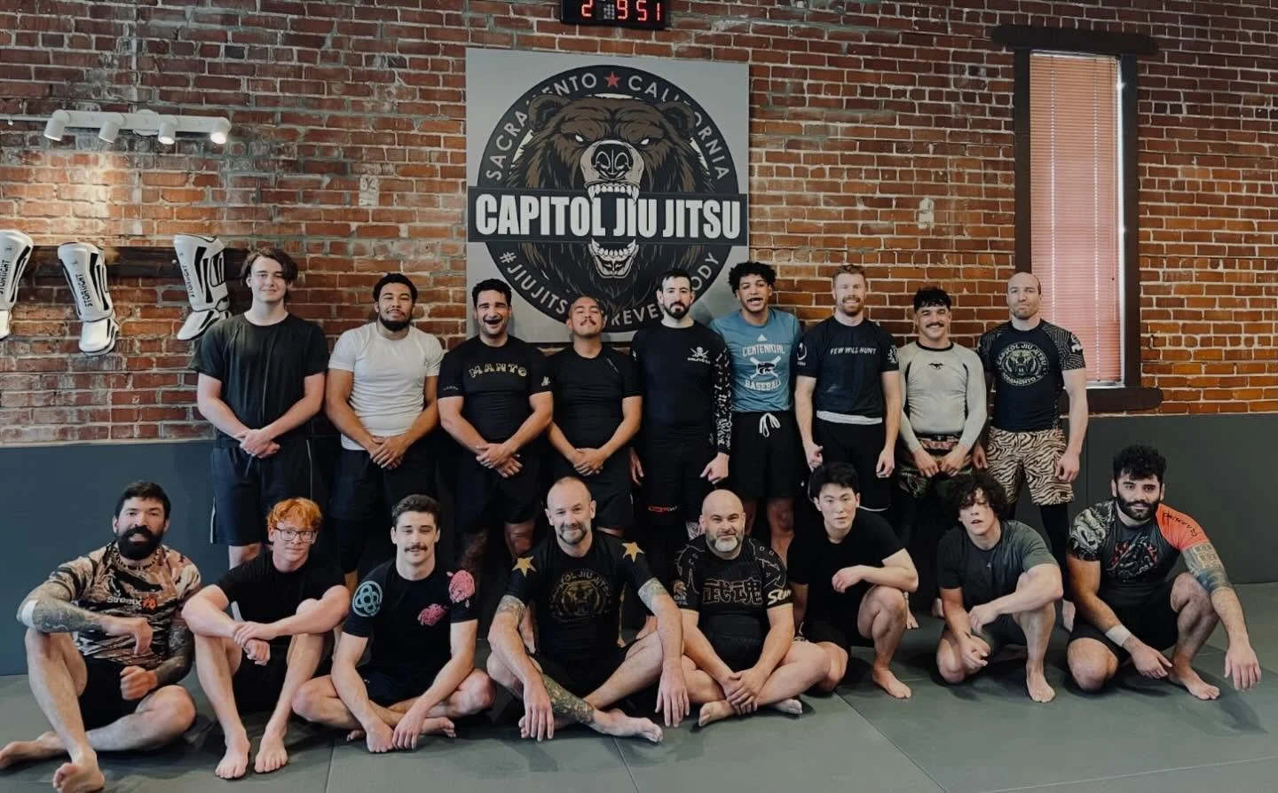 Thanks to @djmatbully and the whole @uah_jiujitsu for dropping into our Friday leg lock lunch class today. Good luck at the tournament tomorrow