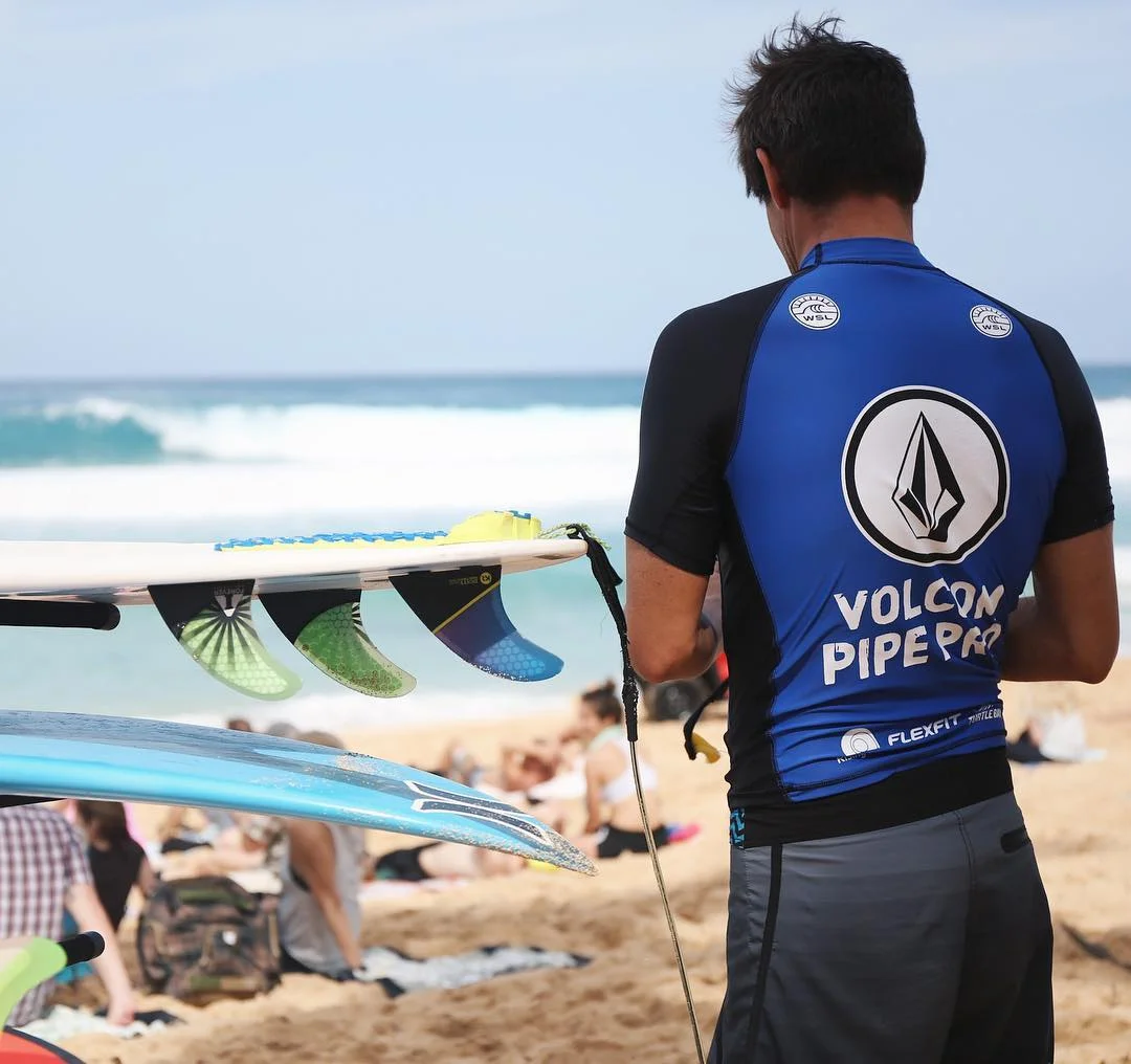 volcom-pipe-pro-surf.jpg
