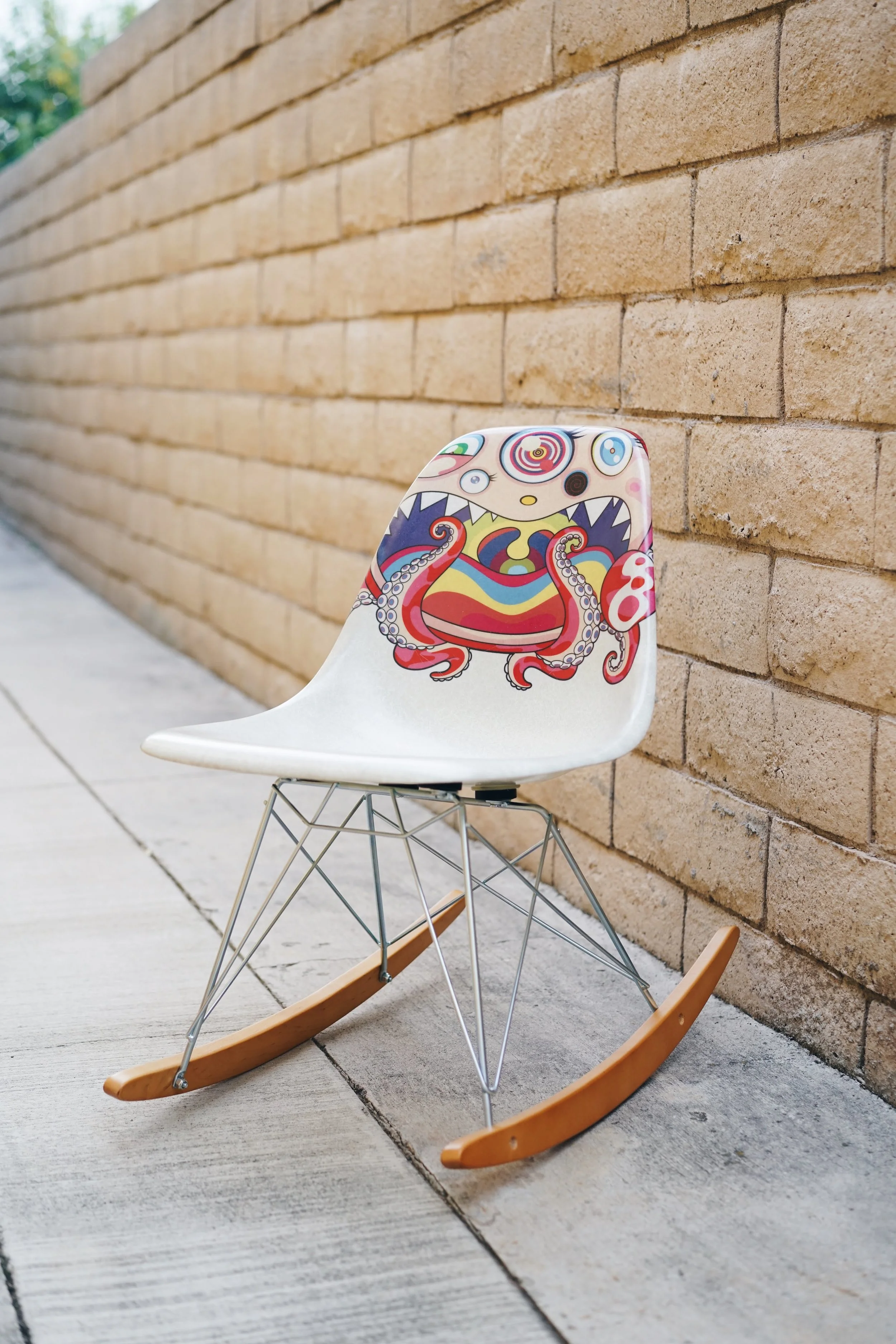  ComplexCon Takashi Murakami x Modernica 