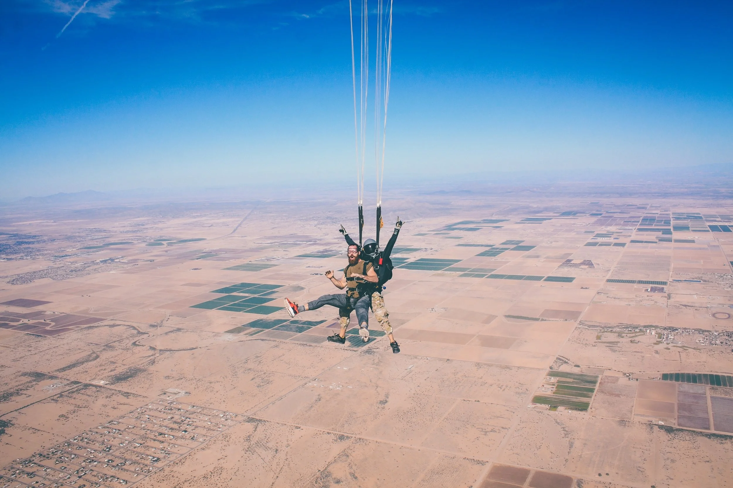 skydiving.jpg