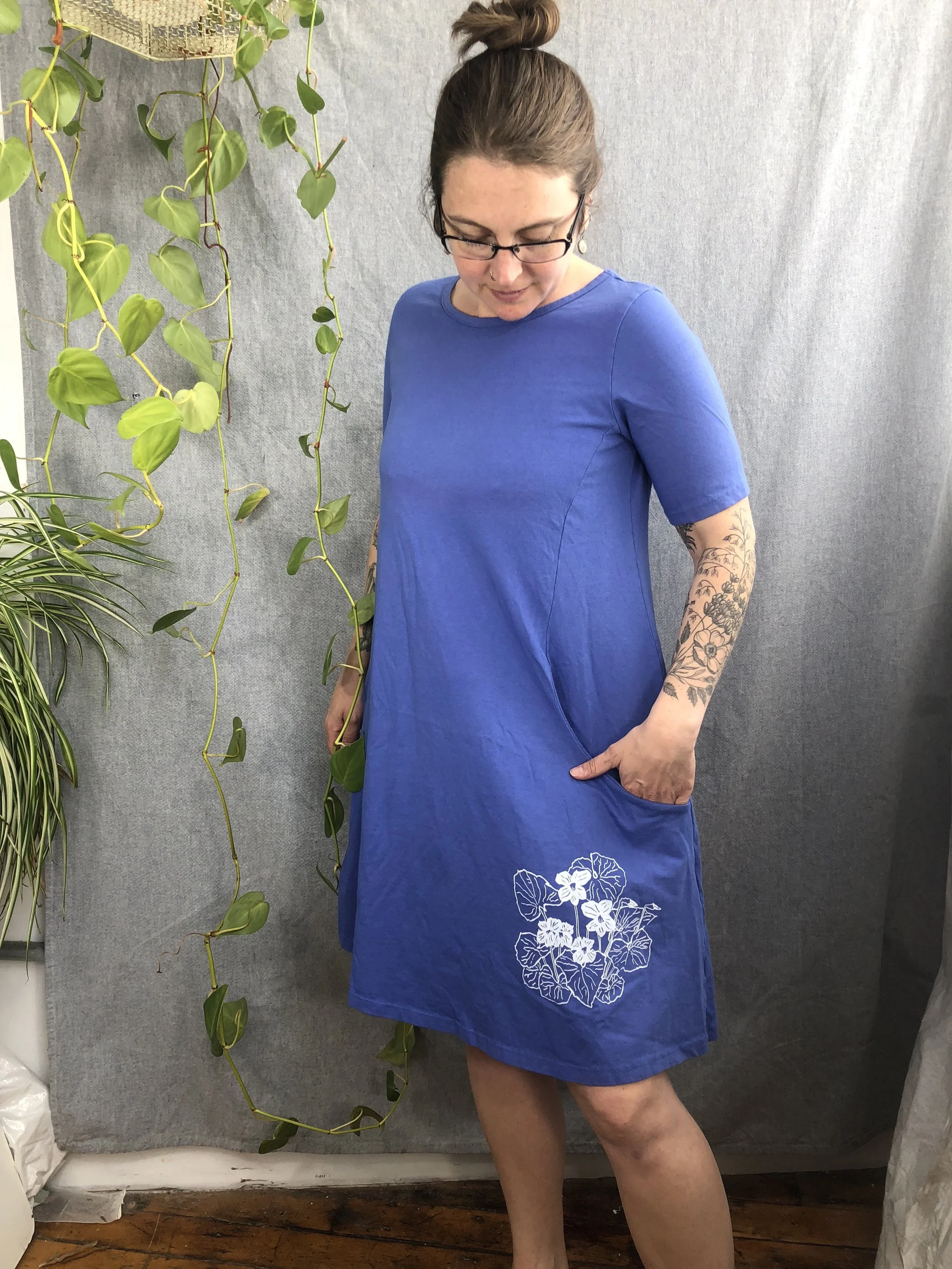 Violet Elbow-Sleeve Pocket Dress