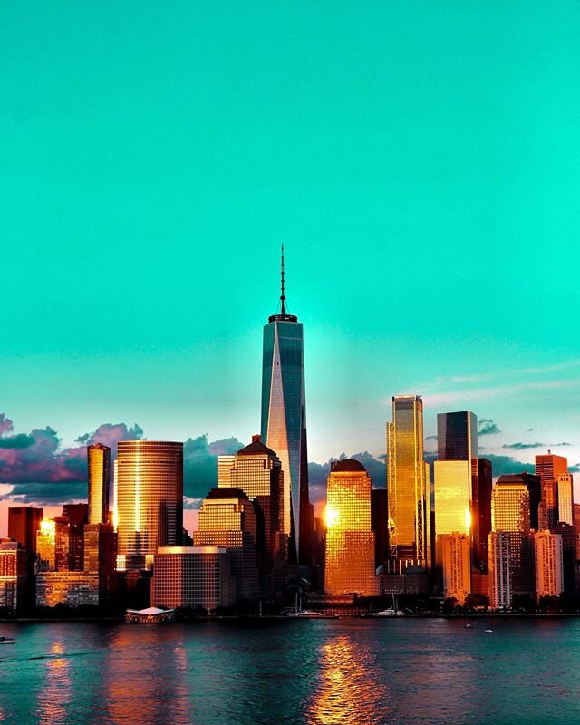 | NYC| Quarantined but resilient |
*
*
*
*
*
*
*
*
*
#newyorker #newyorkcity #nyc #newyorkart #newyorklife #newyorkphotographer #newyorkfashionweek #newyorkfashion #picturesofnewyork #newyorkstyle #newyorkcitylife #newyorkknicks #newyorkcityfeelings 