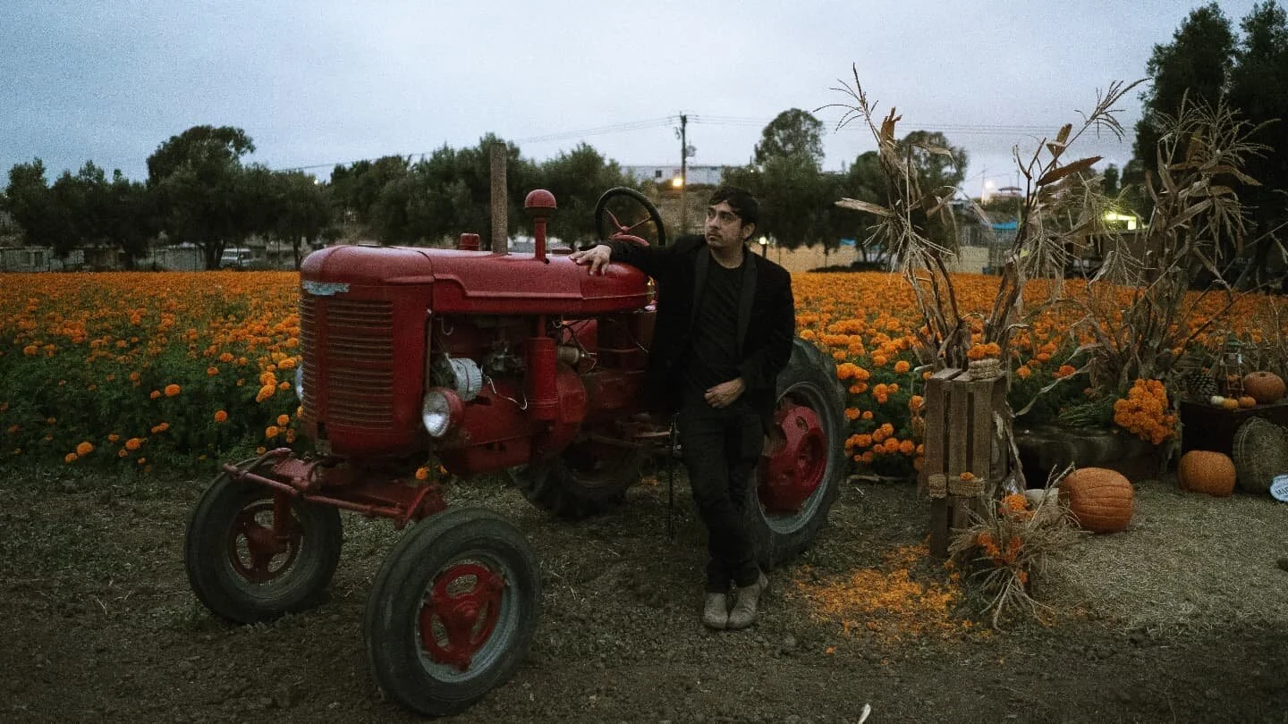 Buenas! Ya hecharon gota?!
#rosaritobeach #octubre #calabaza #tractor #bajacalifornia #naranja #halloween #cempasuchil #diademuertos