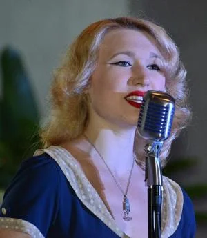 Fleur Seule Comes to 54 Below with 1940s Jazz and Swing Tonight