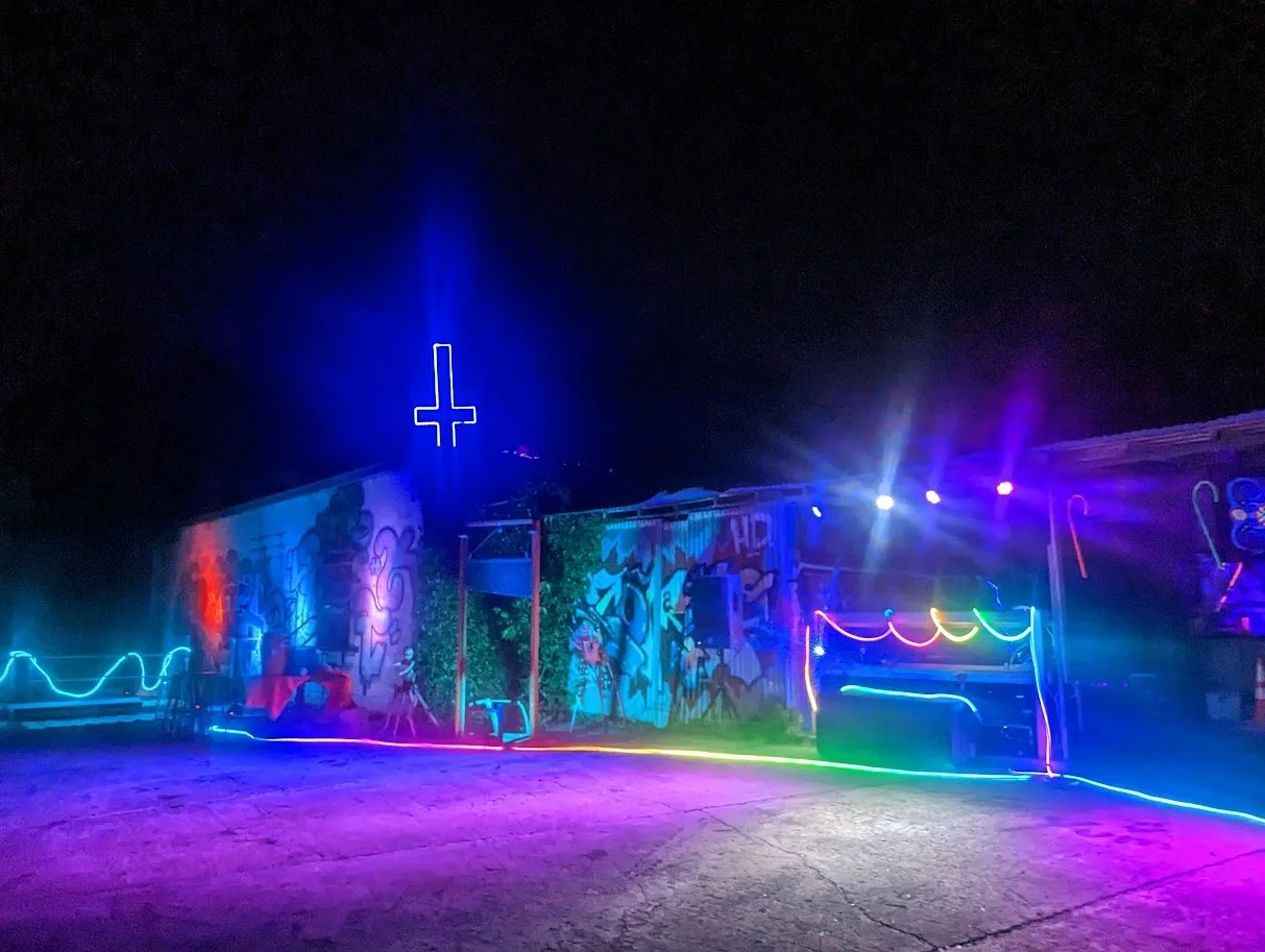 Rave1.jpg