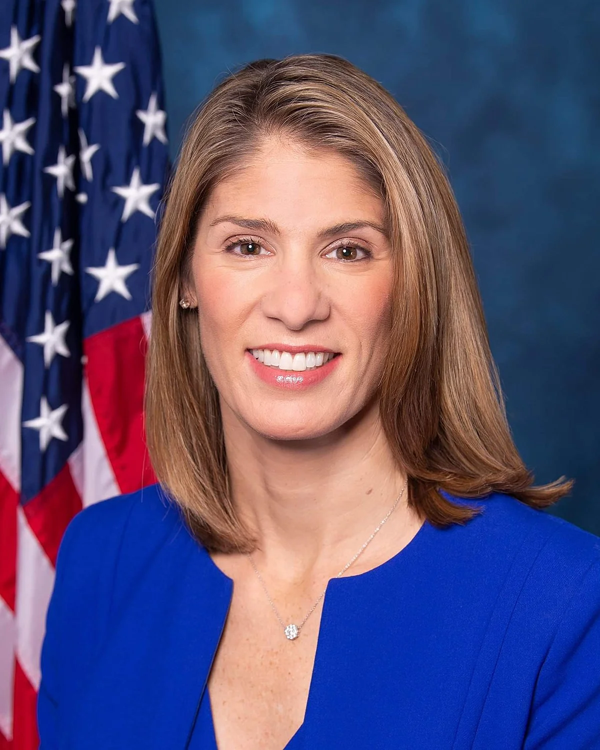 1200px-Lori_Trahan,_official_portrait,_116th_Congress.jpg