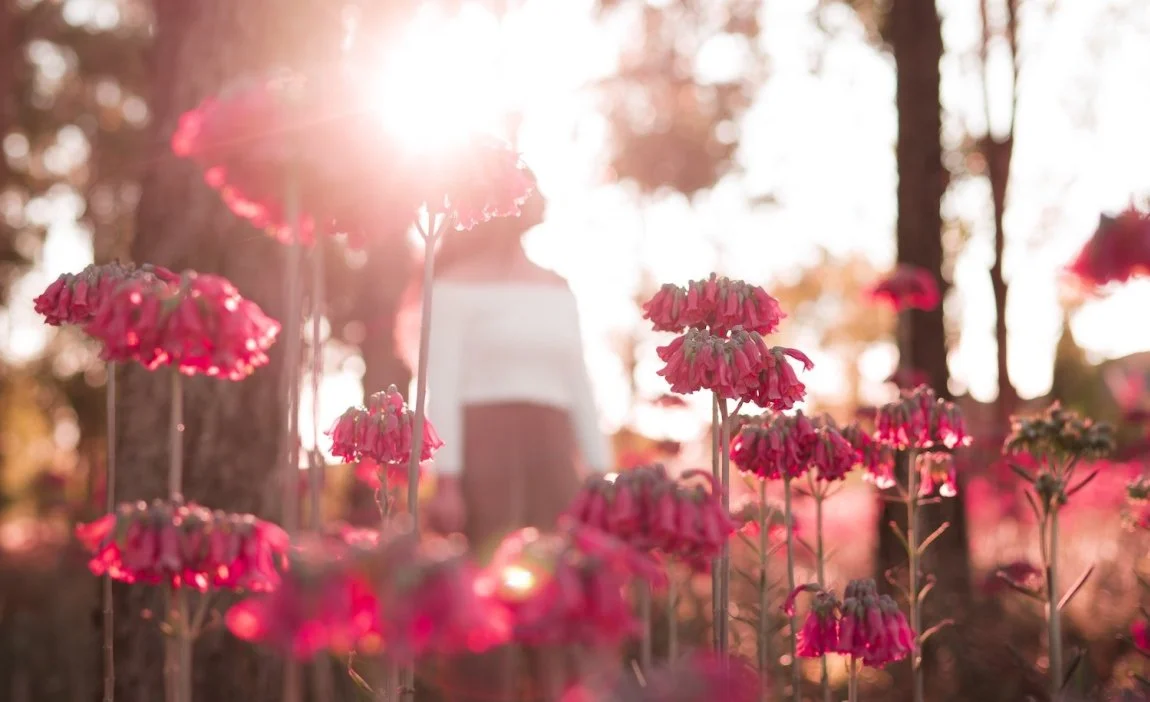 How to Overcome the Biggest HSP Challenges, According to a Therapist