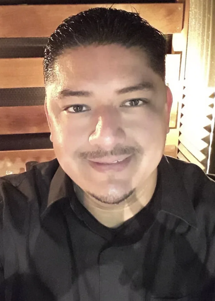 Raul(web1).jpg