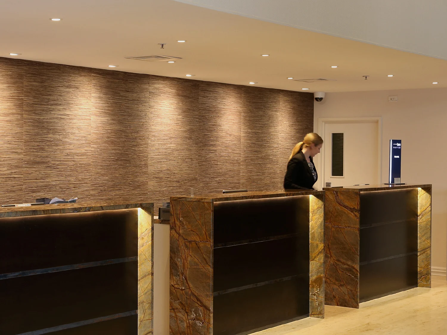 NovotelLobby5.jpg