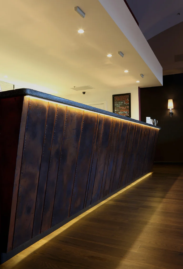 ClarkesBar4.jpg