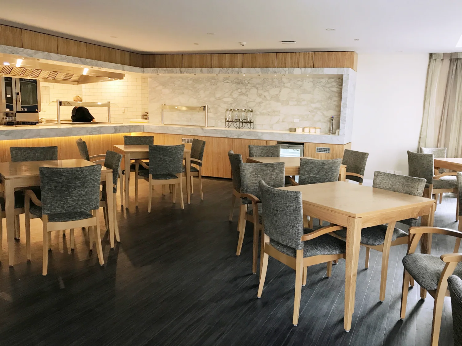 villagedining.jpg