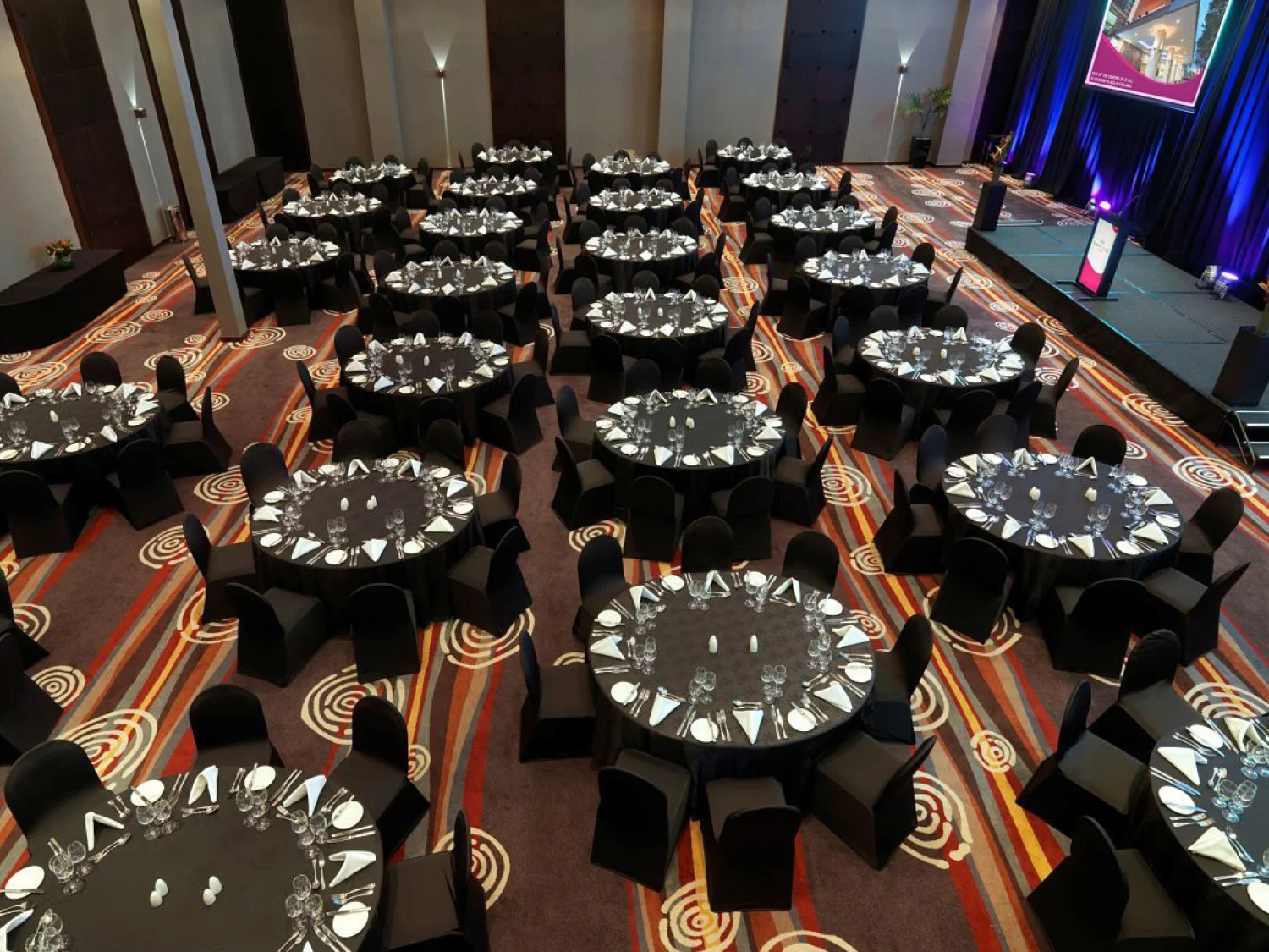 crowne plaza interior.jpg