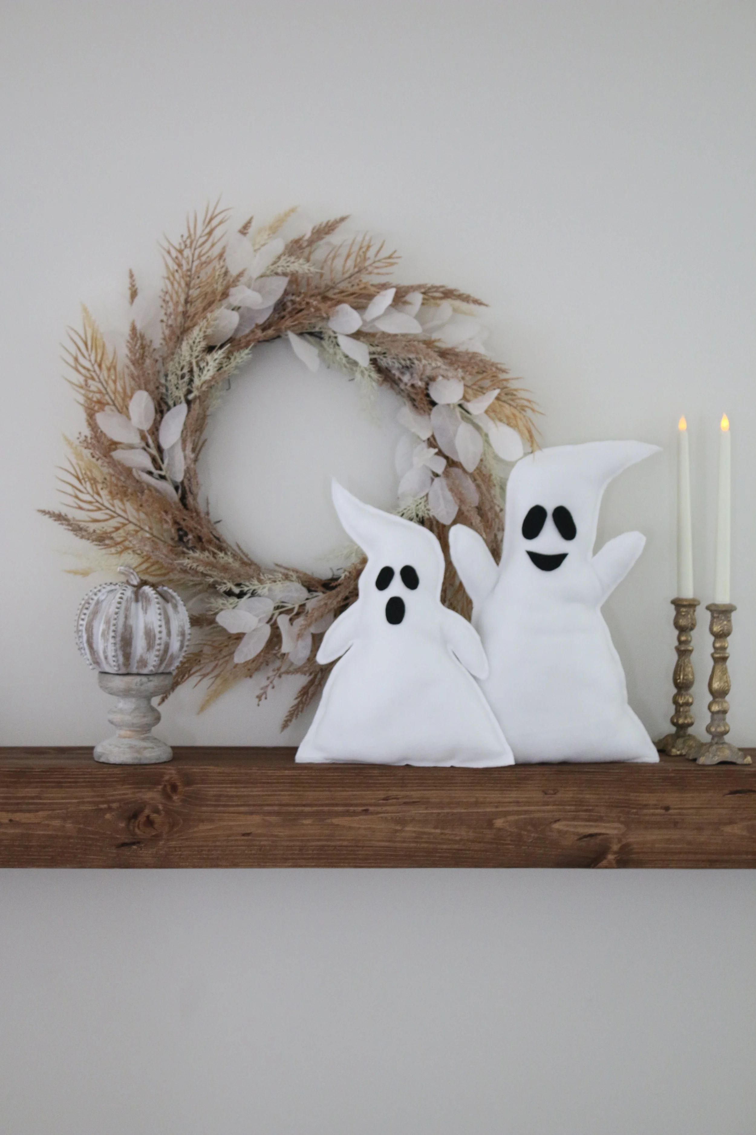 Ghosts (Set of two)