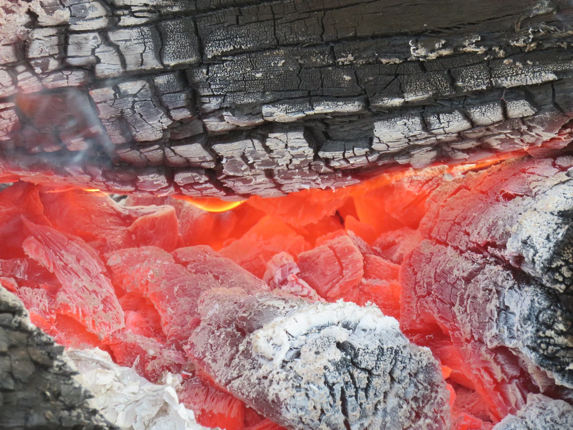 fire-2303549_1920.jpg