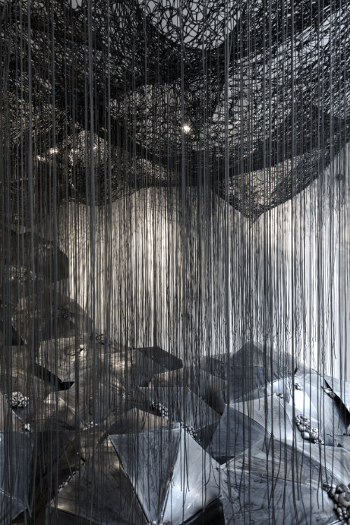 112019_Black Rain_Galerie Templon_Brussels_photo Isabelle Arthuis_9.jpg
