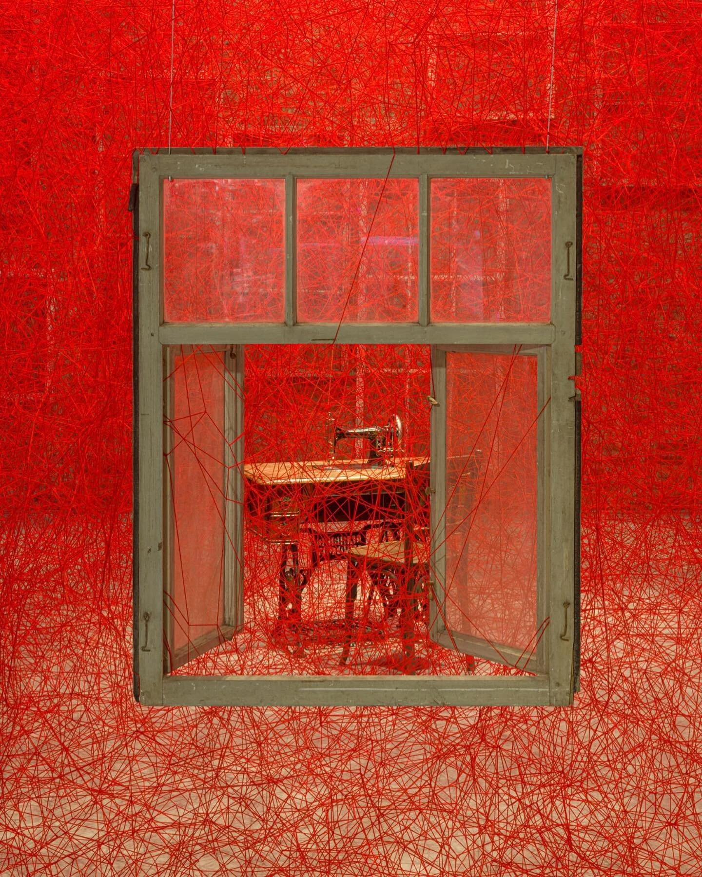 CHIHARU SHIOTA塩田千春