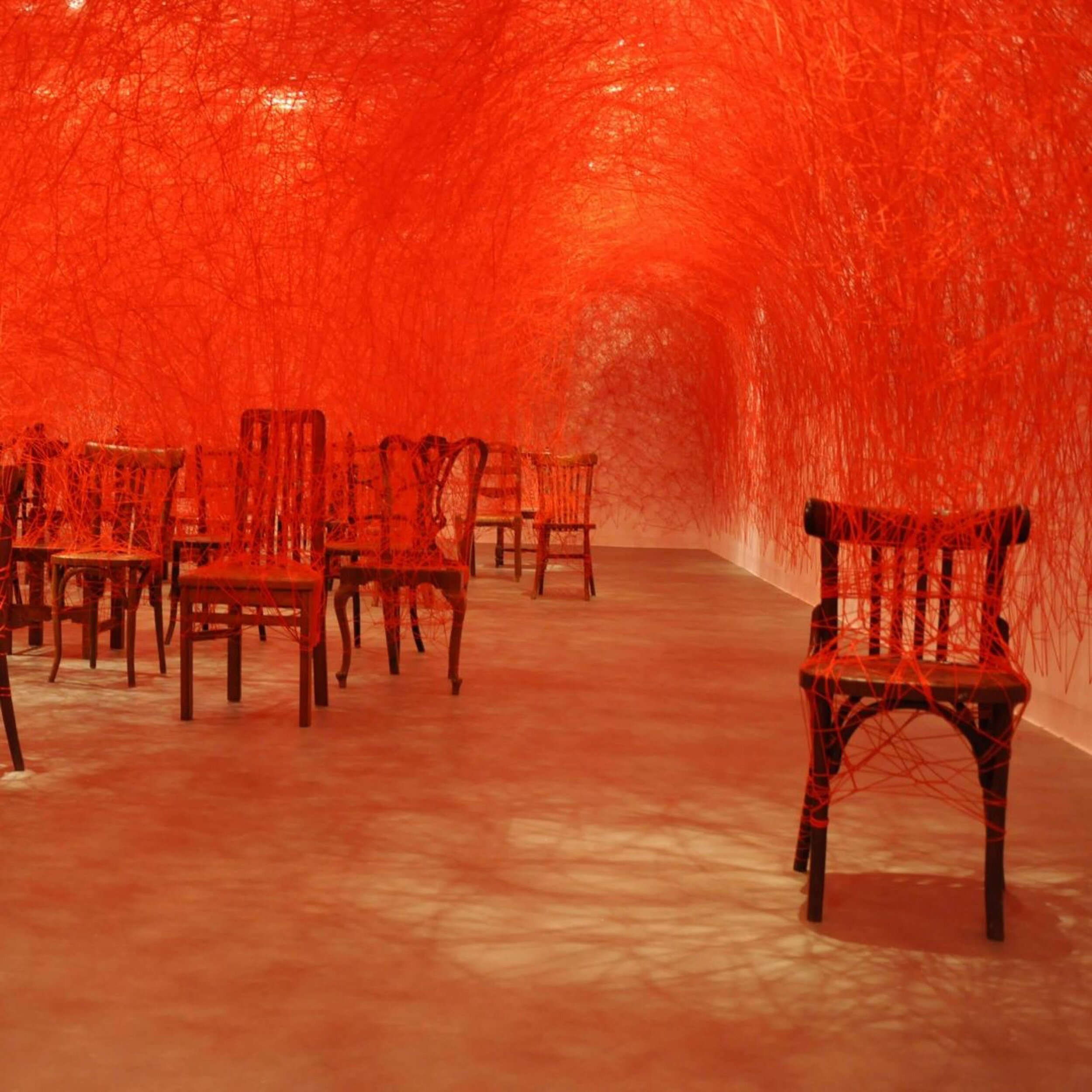 #Repost @fundacioantonitapies
・・・
.
AVUI / TODAY / HOY 
21.023.2024

Inauguraci&oacute; de l&rsquo;exposici&oacute; / Exhibition&rsquo;s Opening: 

&bdquo;Chiharu Shiota. Cadasc&uacute; un univers&ldquo;
&bdquo;Chiharu Shiota, Everyone a Universe&ldq