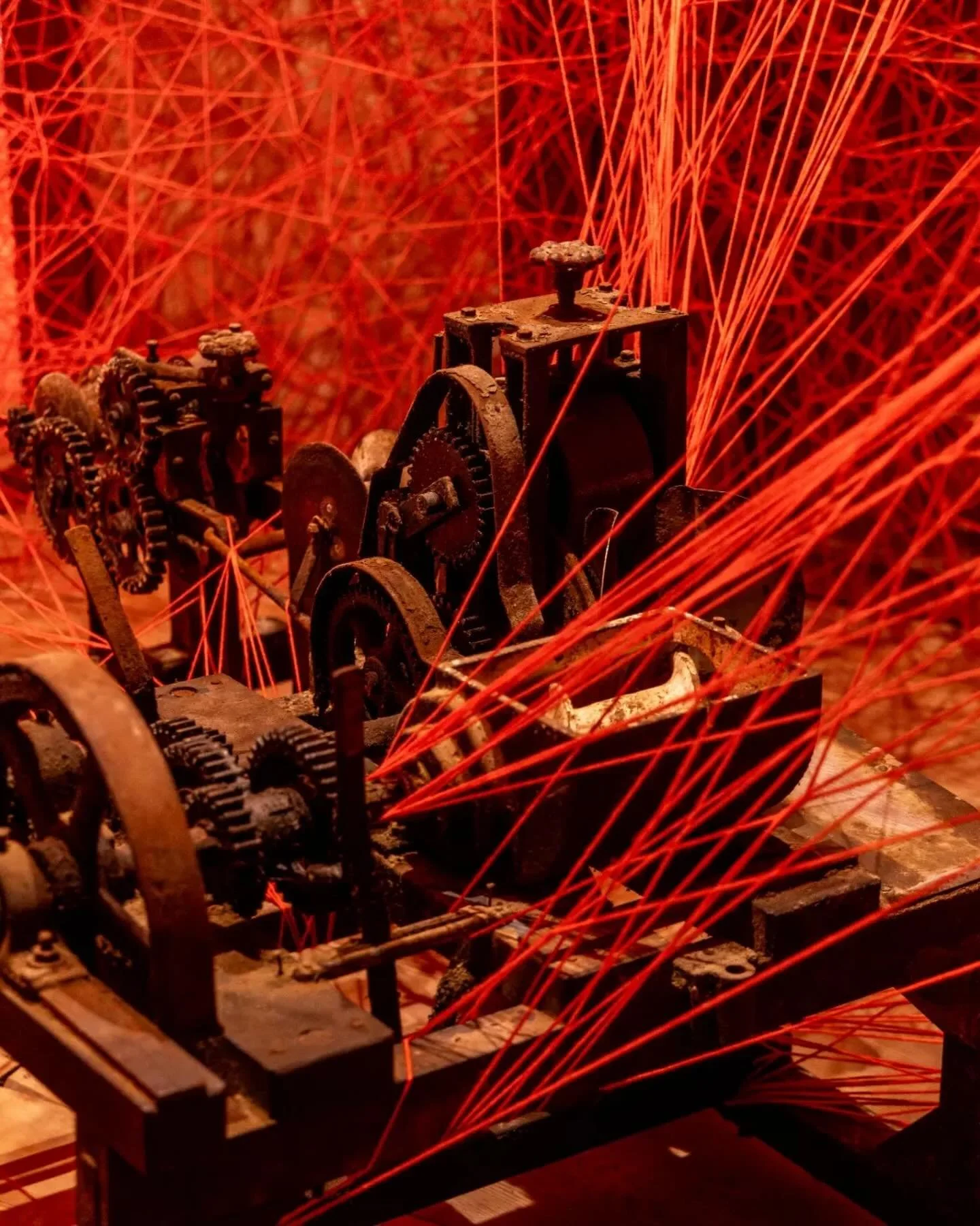 #Repost @galerietemplon
・・・
Last week to discover Chiharu Shiota&rsquo;s installation &ldquo;Memory of Lines&rdquo; on Teshima Island as a part of the Setouchi Triennale.

&bdquo;Shiota uses white as well as black threads in her work, evoking purity 