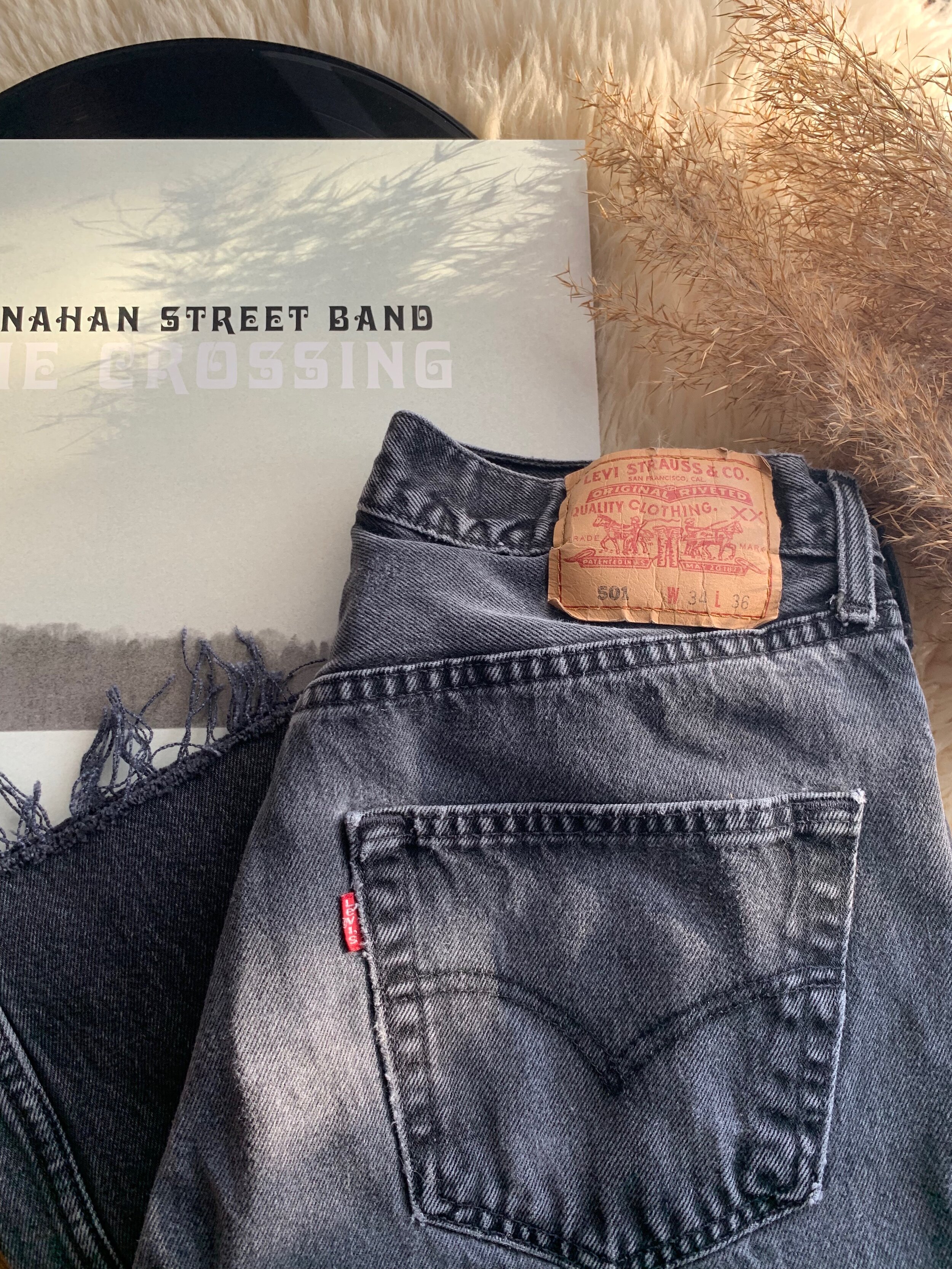 Vintage Cropped Levis 501s