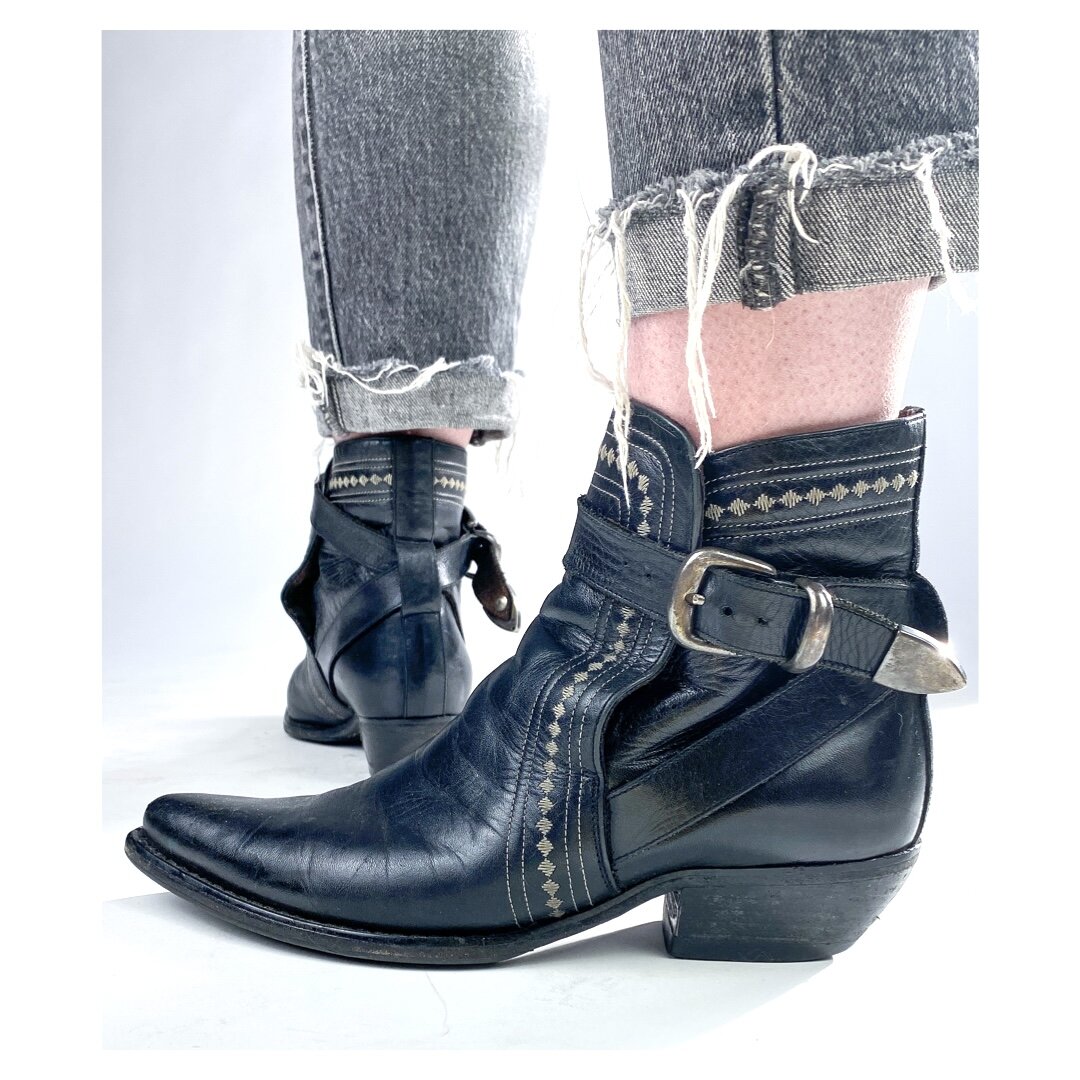 Guess Western Leather Booties (8.5)