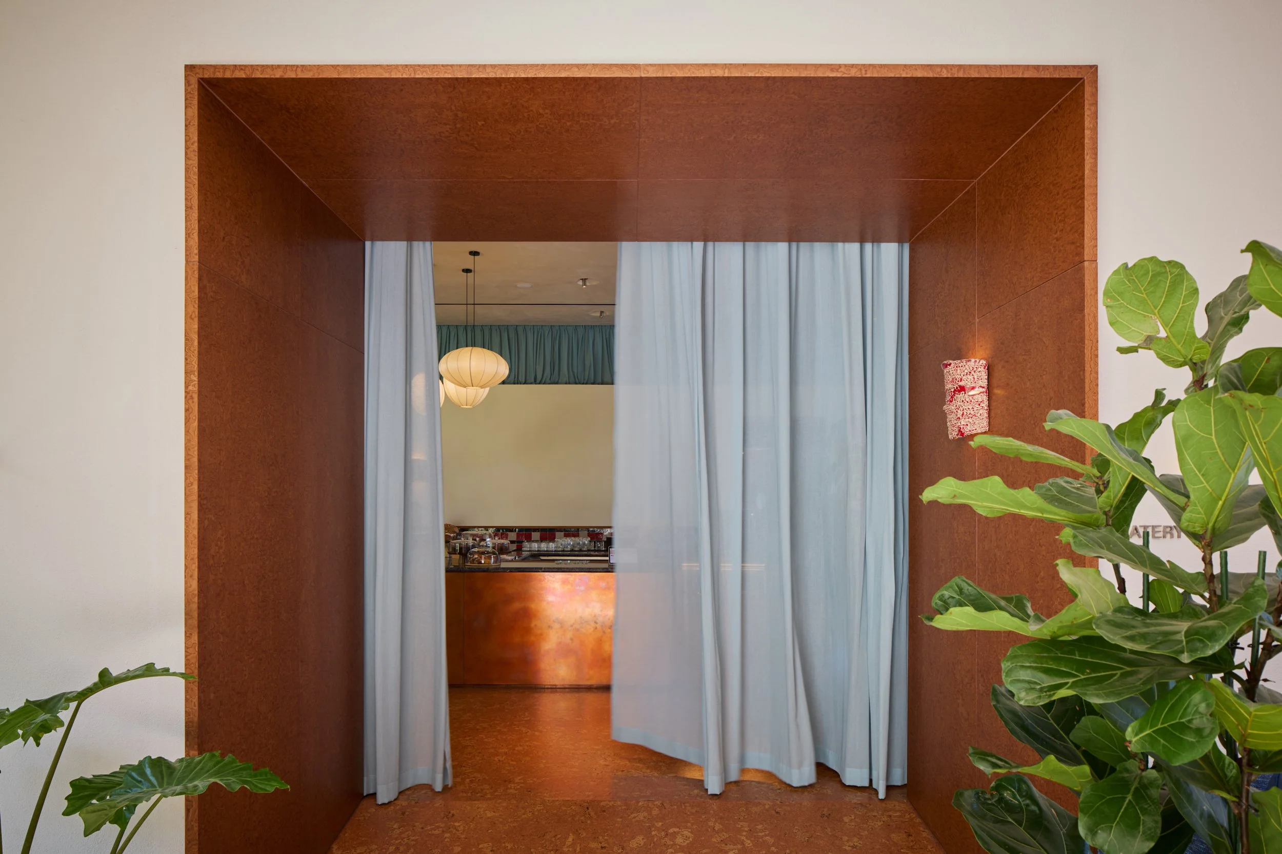 PAUS_Bone_14_Web resolution.jpg