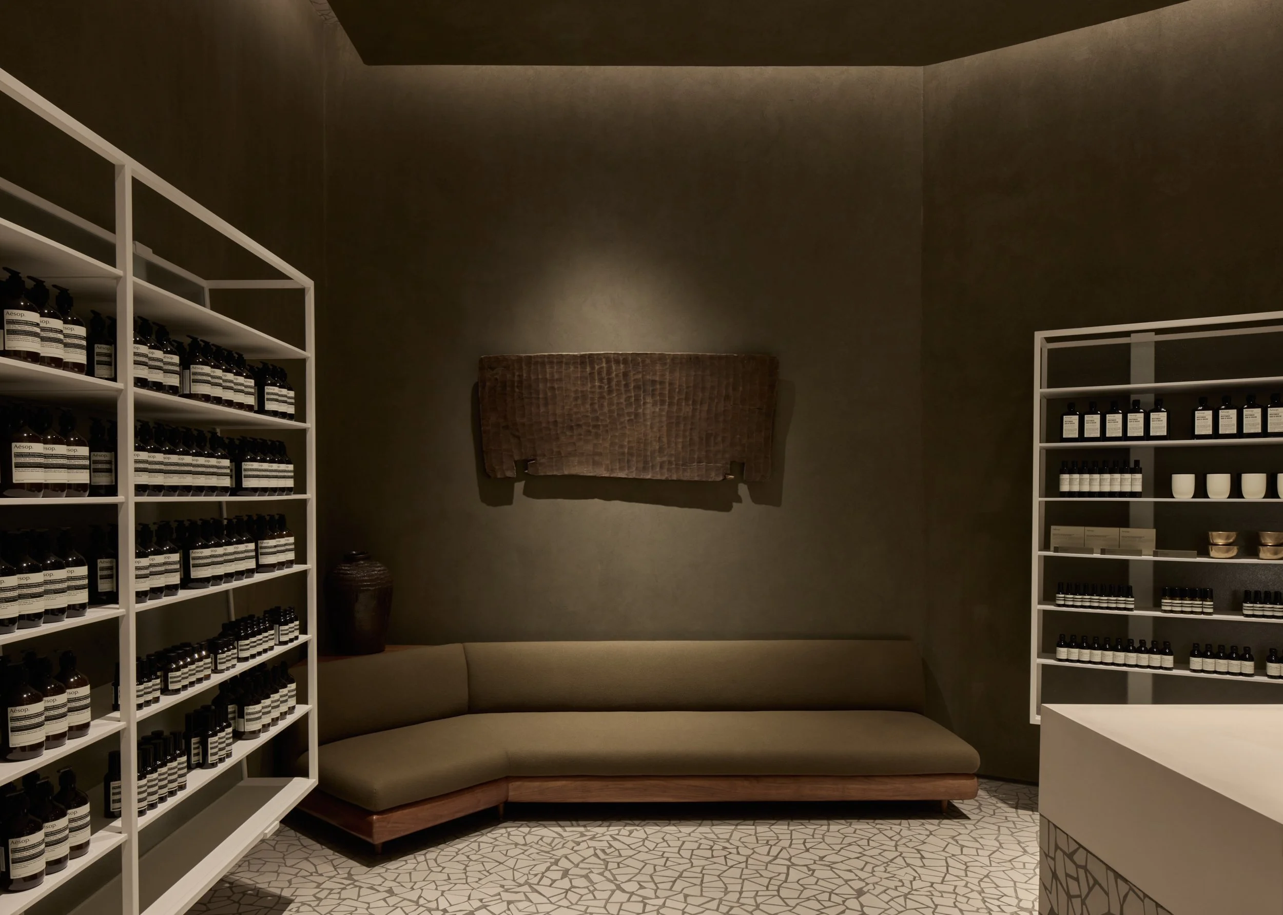 Aesop_Red Sea Mall_2025_4_OP.jpg