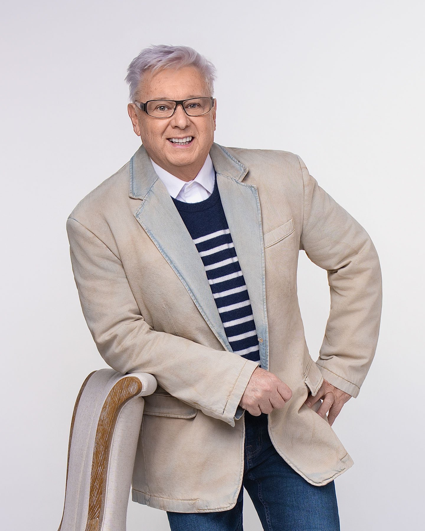 Raymond_SchuSchu_ThreeQuarter_1.jpg.jpg
