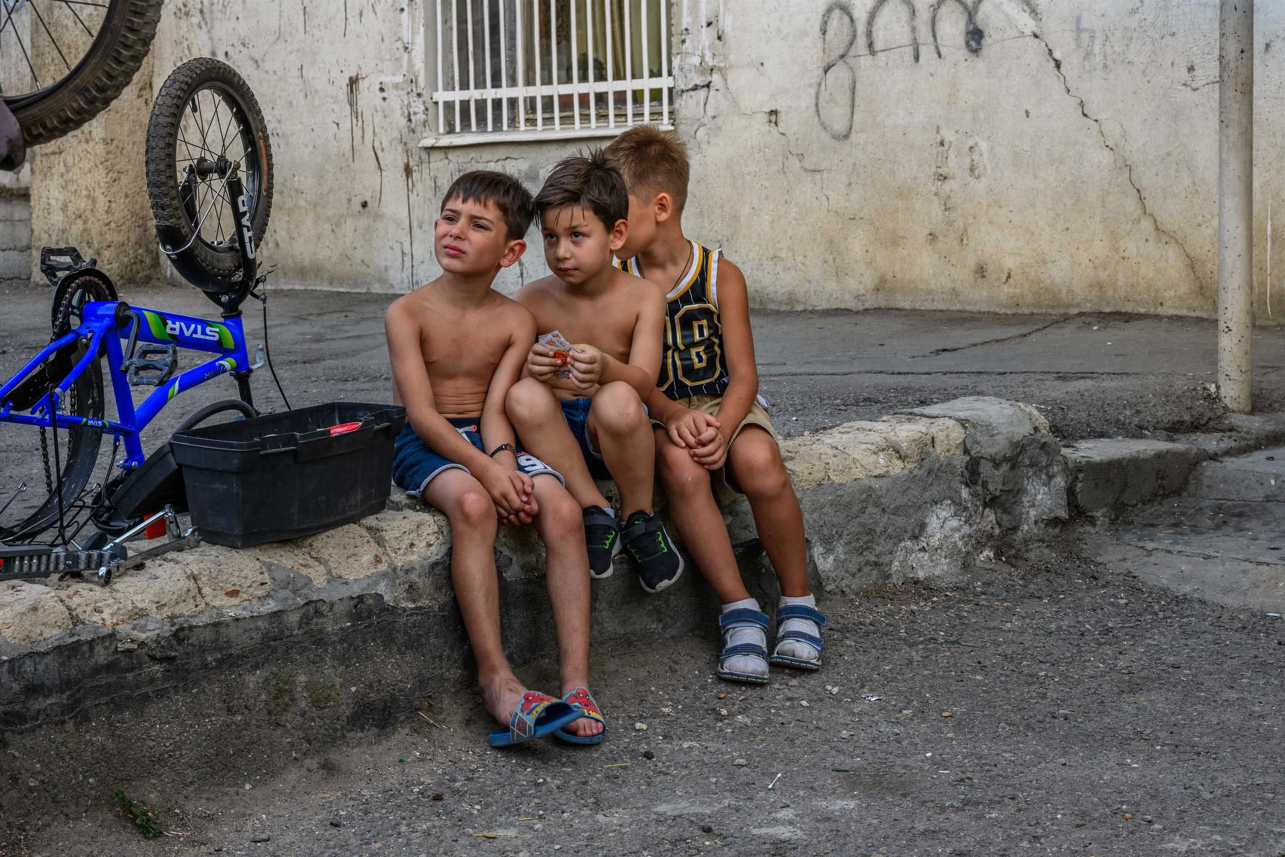 sitting and waiting_web-15.jpg