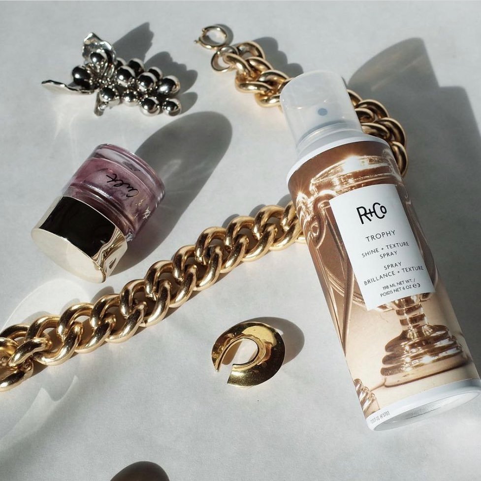 Glamor begins with hair care💫✨