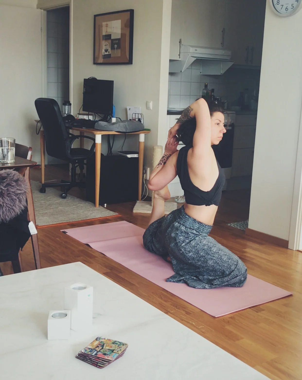 Amna-yoga1.jpg