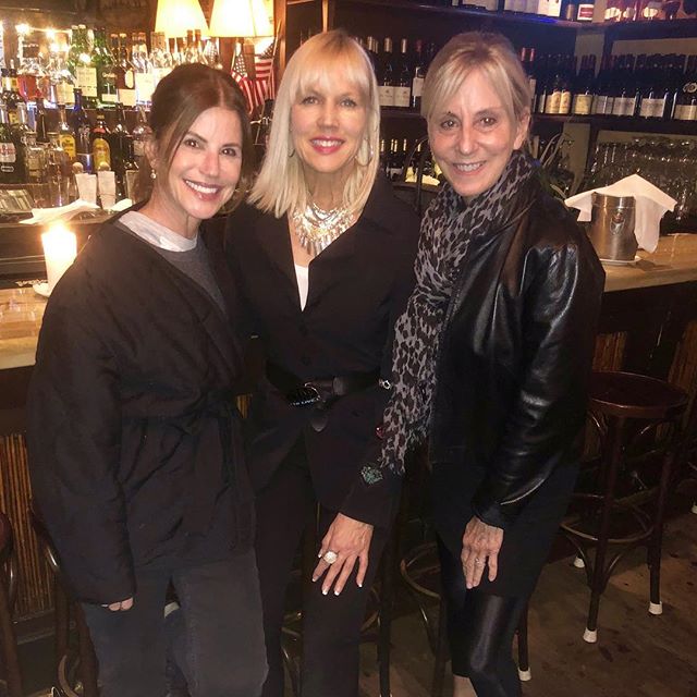 Good Monday morning. Had such a wonderful meet up with my friend the amazing Barbara @perennialproject and my now friend the Forever Fierce Catherine @catherinegraceo....sharing stories and thoughts on coming together to create a stronger movement against ageism....what are powerful force we are....this community of Pro-Age Women.....fabulous!!!!!