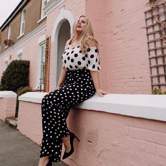 Good Monday morning. Hope everyone had a wonderful Mother’s Day. This outfit is so beautiful.. love the off the shoulder..flare pants..but I’m never sure about polka dots. Your thoughts?? Yes or no??