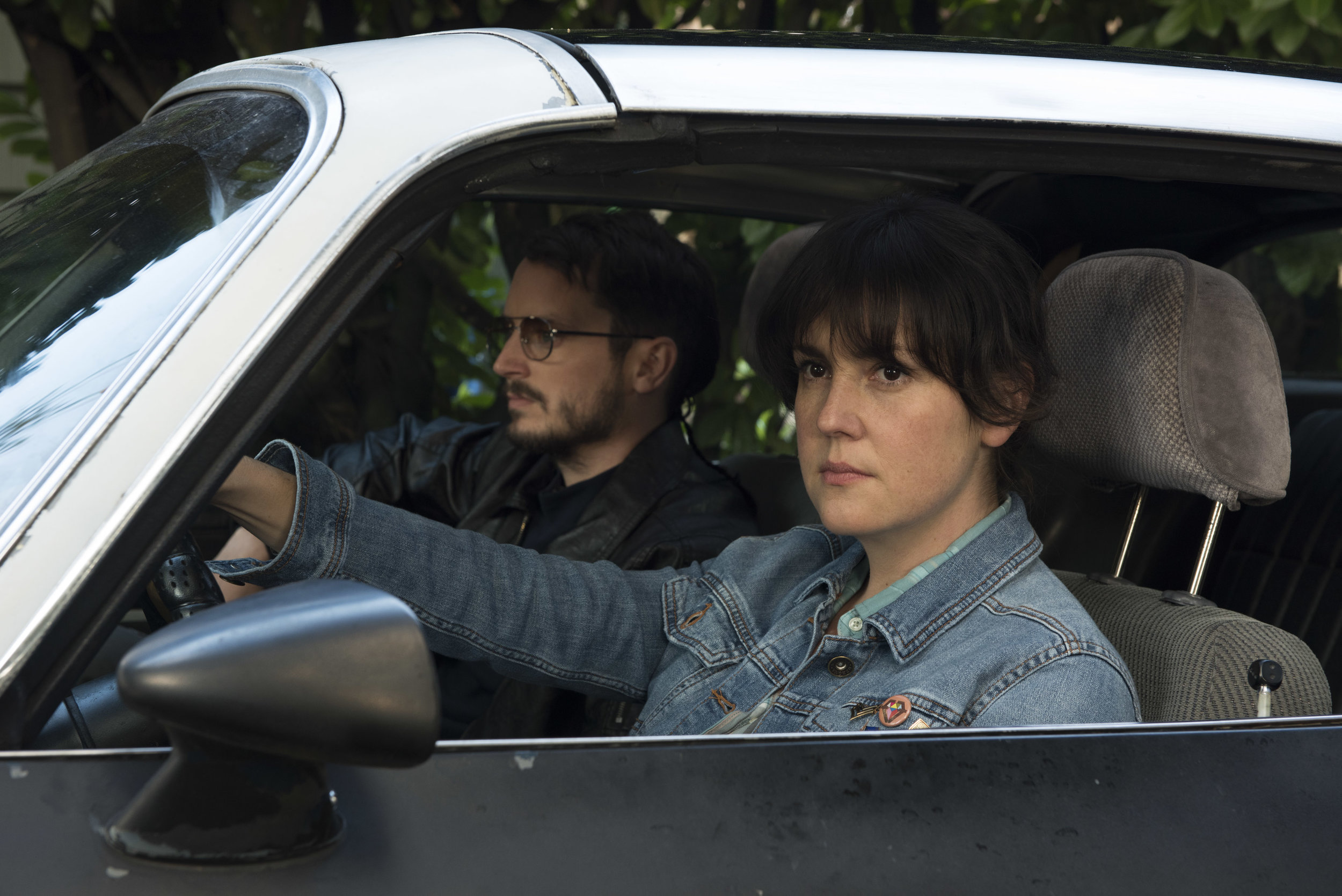  Melanie Lynskey and Elijah Wood in  I Don’t Feel At Home In This World Anymore,  Netflix 