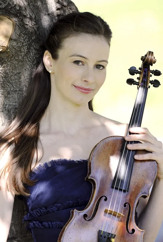 Violinist Amelia Giles has performed at a wide range of venues, including Carnegie Hall and Tanglewood’s Seiji Ozawa Hall. Dedicated to performing old and new music, Ms. Giles actively seeks alternative performance opportunities, looking to connect with a broad spectrum of audiences. Recent engagements have included performing Bach’s Double Violin Concerto with the Ashland Symphony Orchestra and participating in the world premiere of Béla Fleck’s Juno Concerto with the Canton Symphony Orchestra. Ms. Giles’ love of performing has led her to collaborate with famous artists, including Joshua Bell, Pinchas Zukerman, Menahem Pressler and Adré Watts. An active orchestral musician, Ms. Giles has performed under the baton of Kurt Masur, Michael Tilson Thomas, JoAnn Falletta and Benjamin Zander. Amelia has performed as a tenured member of the Canton Symphony Orchestra, Akron Symphony Orchestra and Associate Concertmaster of the Ashland Symphony Orchestra. An equally zealous chamber musician, Amelia has attended Kneisel Hall and the Castleman Quartet Program. Ms. Giles has been coached by members of the American String Quartet, Takacs String Quartet, Ying String Quartet, Berlin Chamber Players as well as Glenn Dicterow and Jonathan Biss.