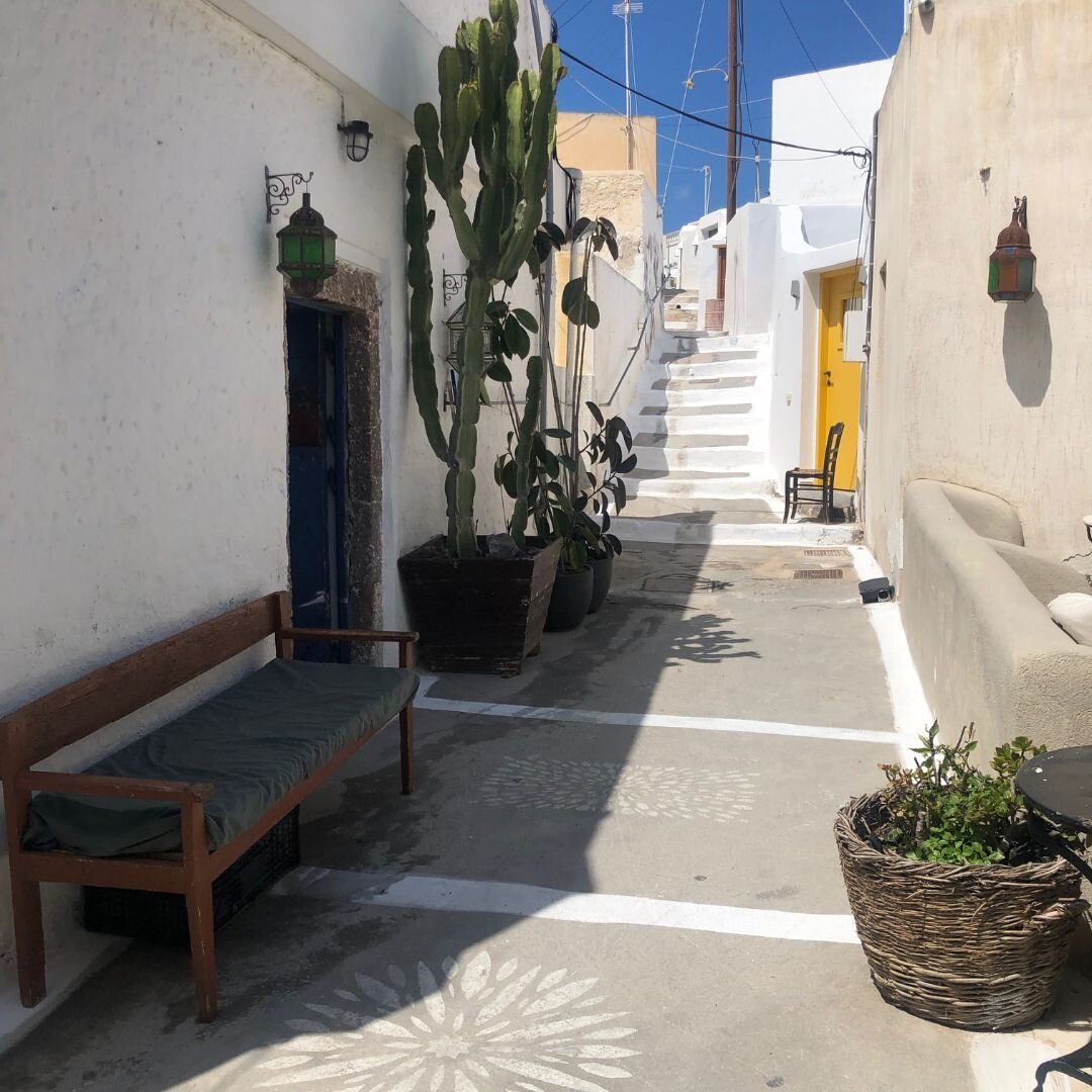 🎨Let's get your painting gear and join us in Greece this fall!
💥Artist Howard Rose and his friends are touring the big island of Crete in search of the best painting spots!
🖌️Oil Painting Workshop- Sept. 18-25, 2024