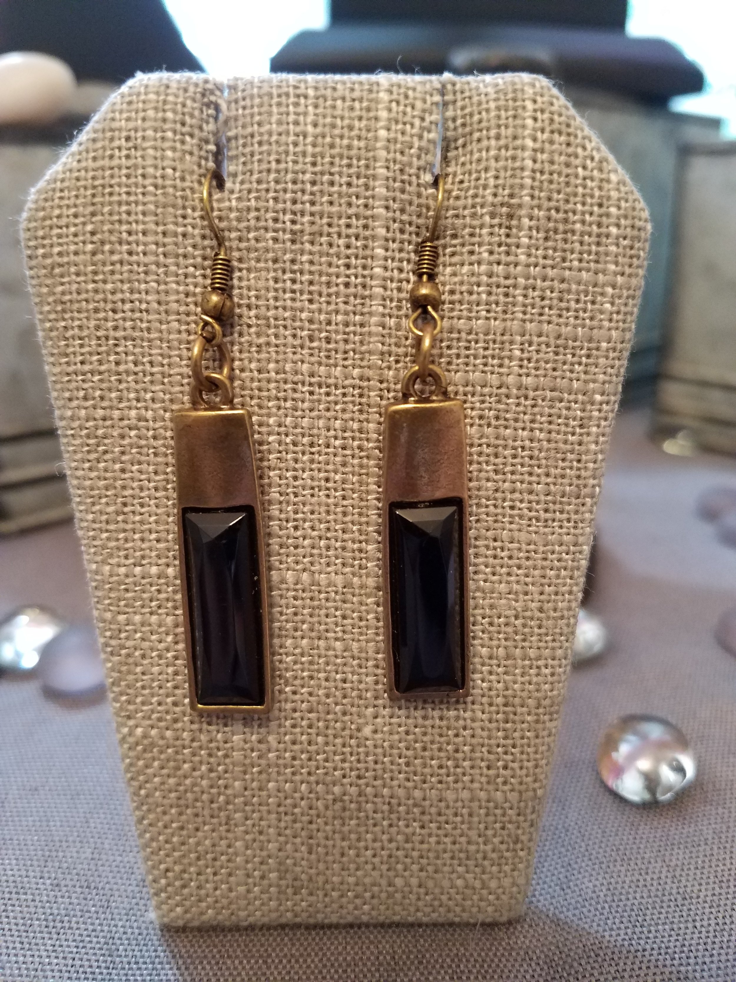 Antique gold and black drop
