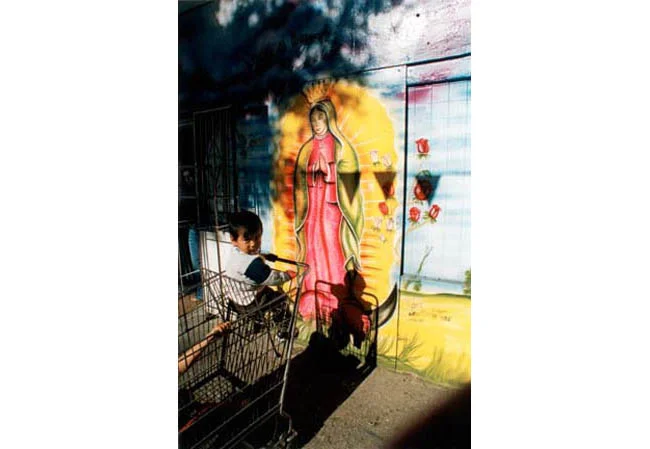 Untitled, from ‘Fragments of L.A.’, archival pigment © 2005 Gusmano Cesaretti Ref: Fragments13 ALL IMAGES AVAILABLE FOR SALE Please email us with the specific Ref # for quote.