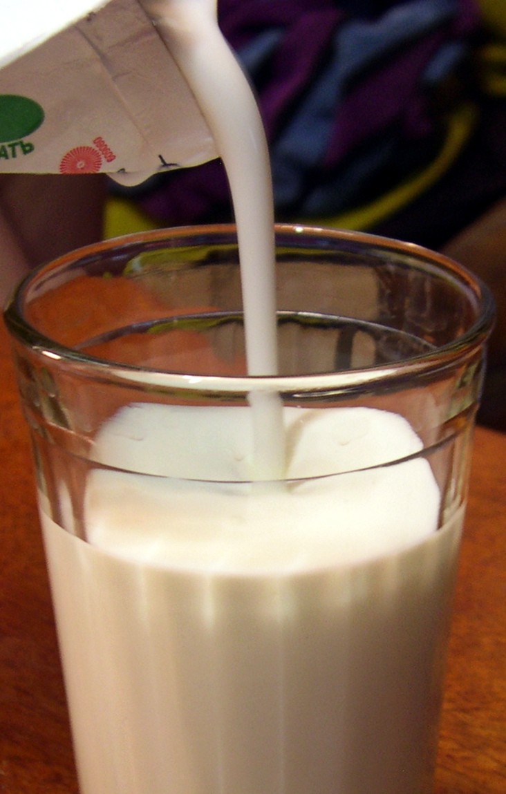 Kefir_in_a_glass.JPG