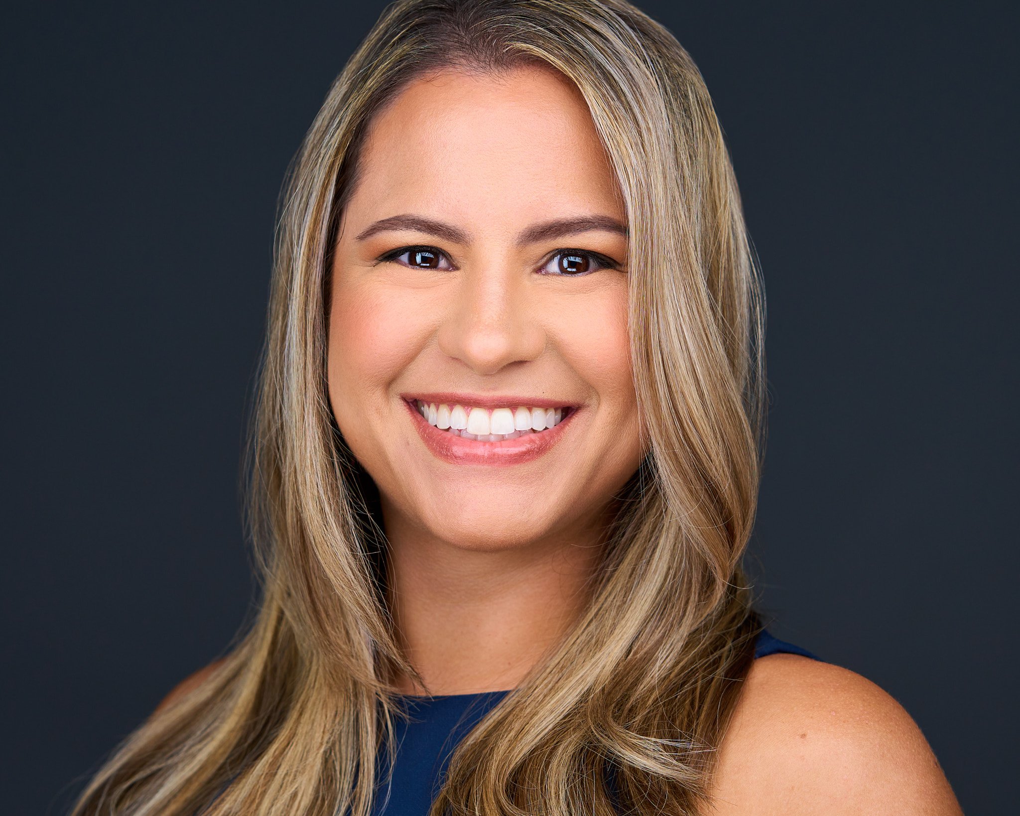  LinkedIn Portraits | Keishla Almodovar | Signature Headshots | Orlando, Florida | Corporate Profile Photography | Personal Branding Photos | Headshots Matter 